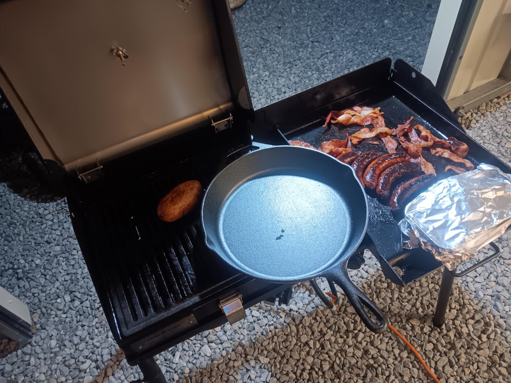 Camp Chef Explorer, Two Burner Stove, Two 30,000 BTU's Cast-Aluminum Burners customer photo 2