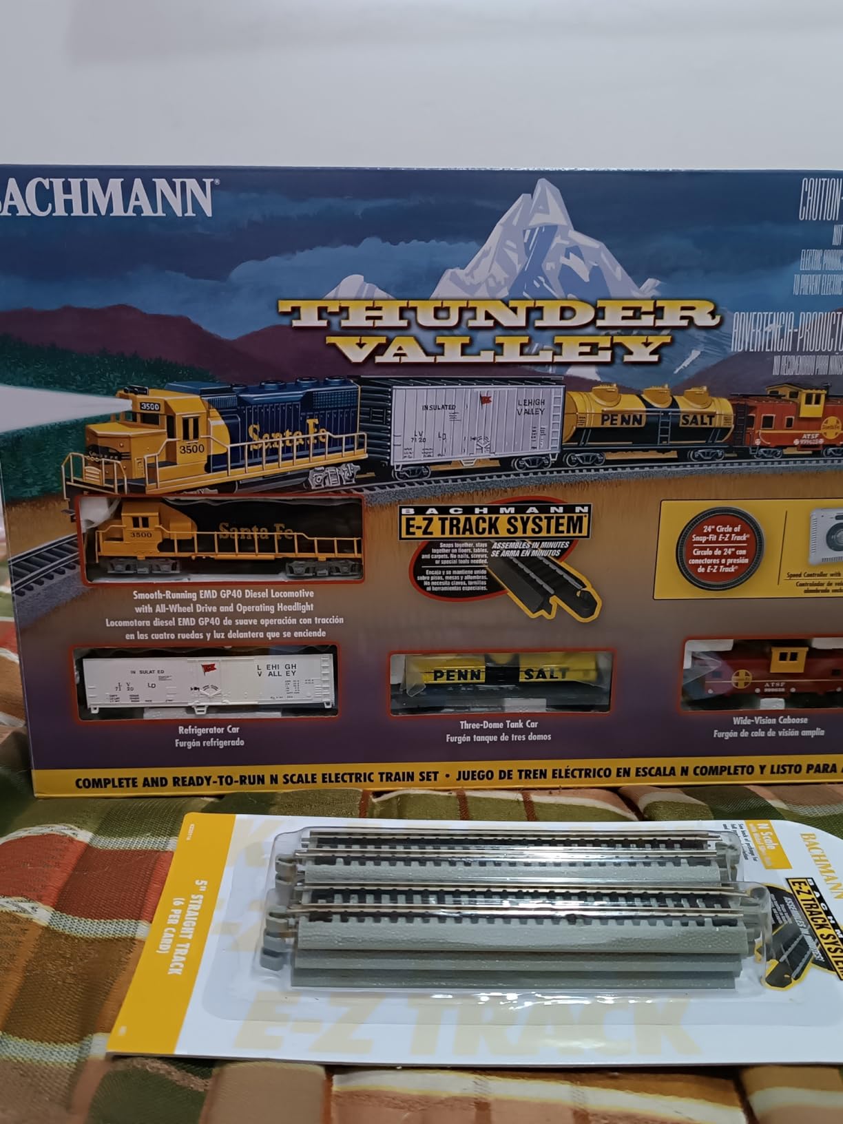 Bachmann Trains - Thunder Valley Ready To Run Electric Train Set - N Scale Multi customer photo 1