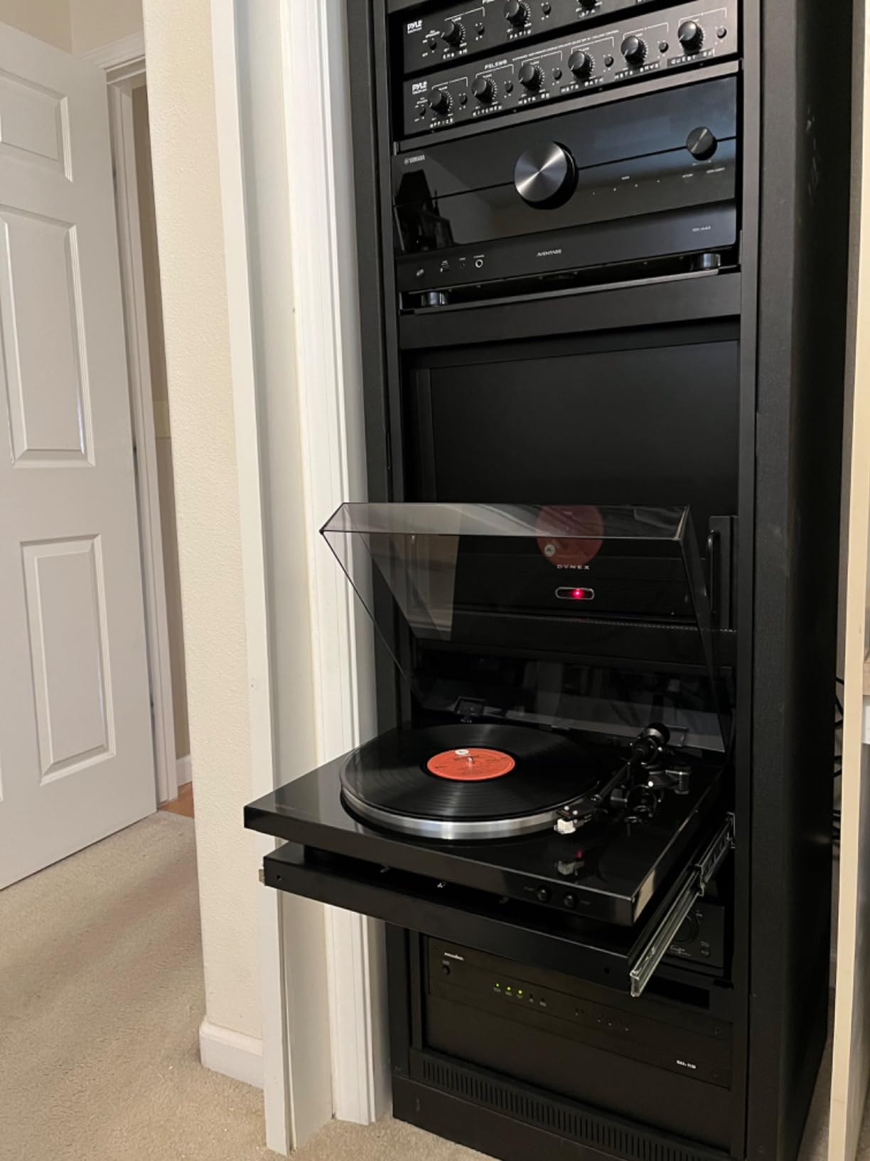 Denon DP-300F Fully Automatic Analog Turntable with Built-in Phono Equalizer and Hologram Vibration Analysis customer photo 2