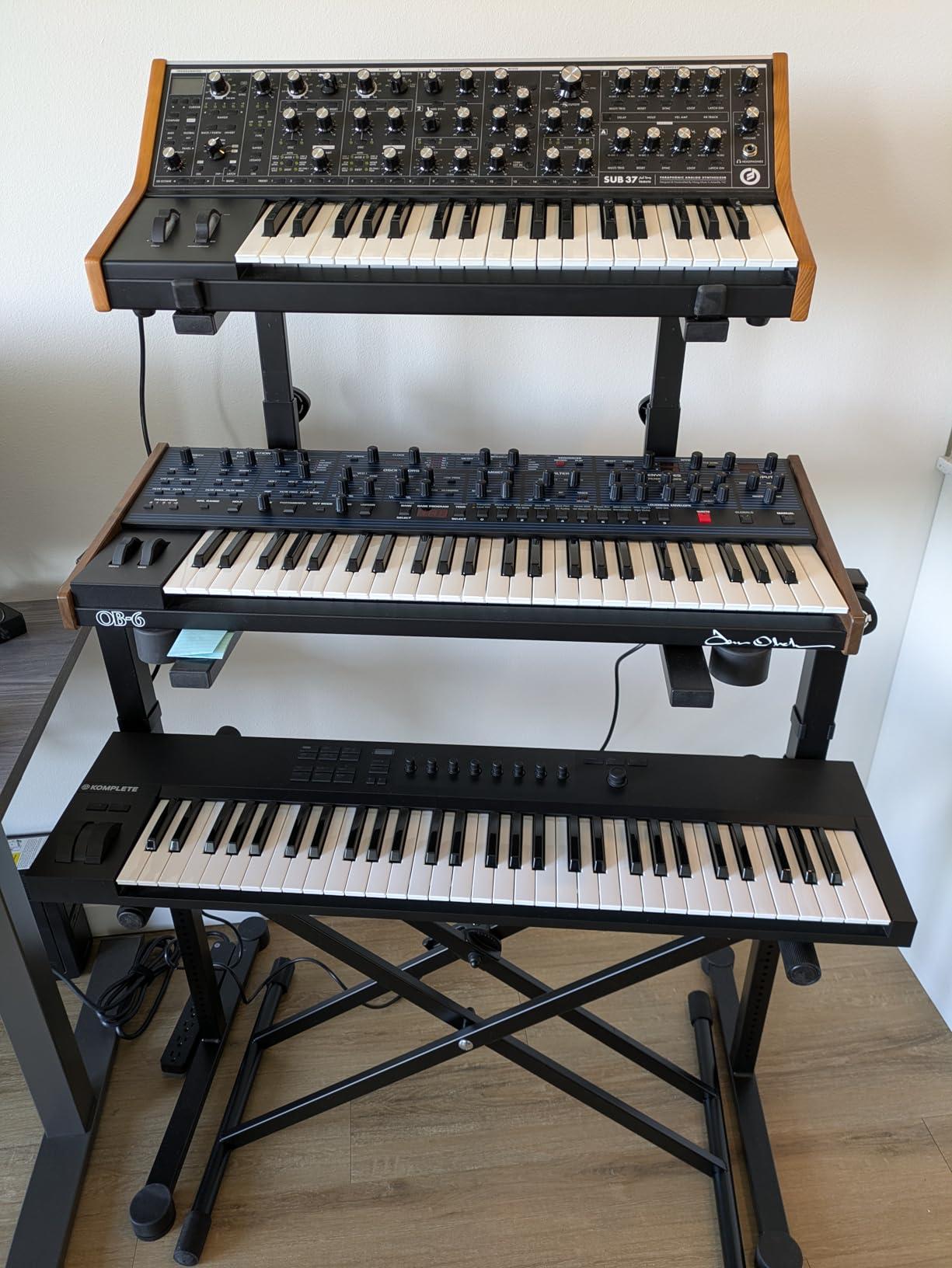 K&M Konig & Meyer 18990 Rick Keyboard X-Style Stand customer photo 2