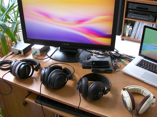 beyerdynamic DT 990 PRO 250 Ohm Open Back Studio Headphones customer photo 1