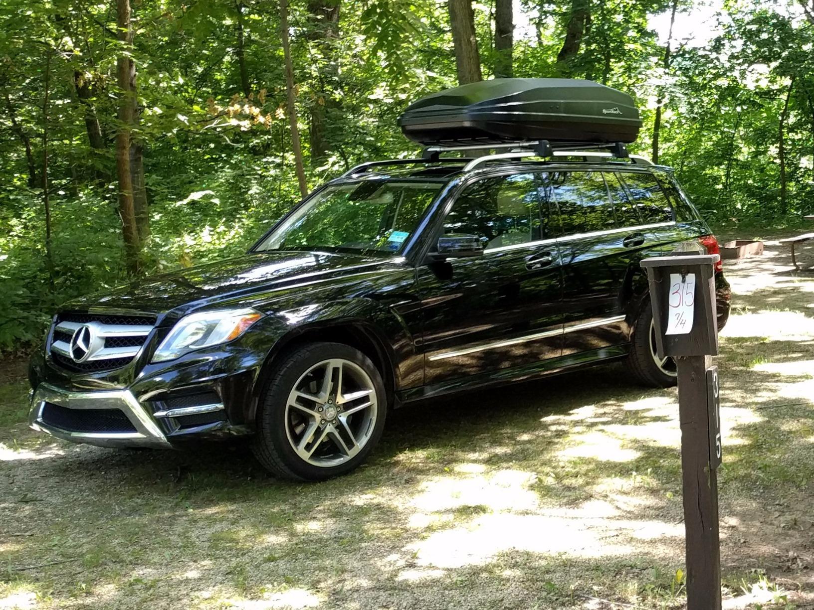 SportRack Vista XL Rear Opening Cargo Box, Black customer photo 1