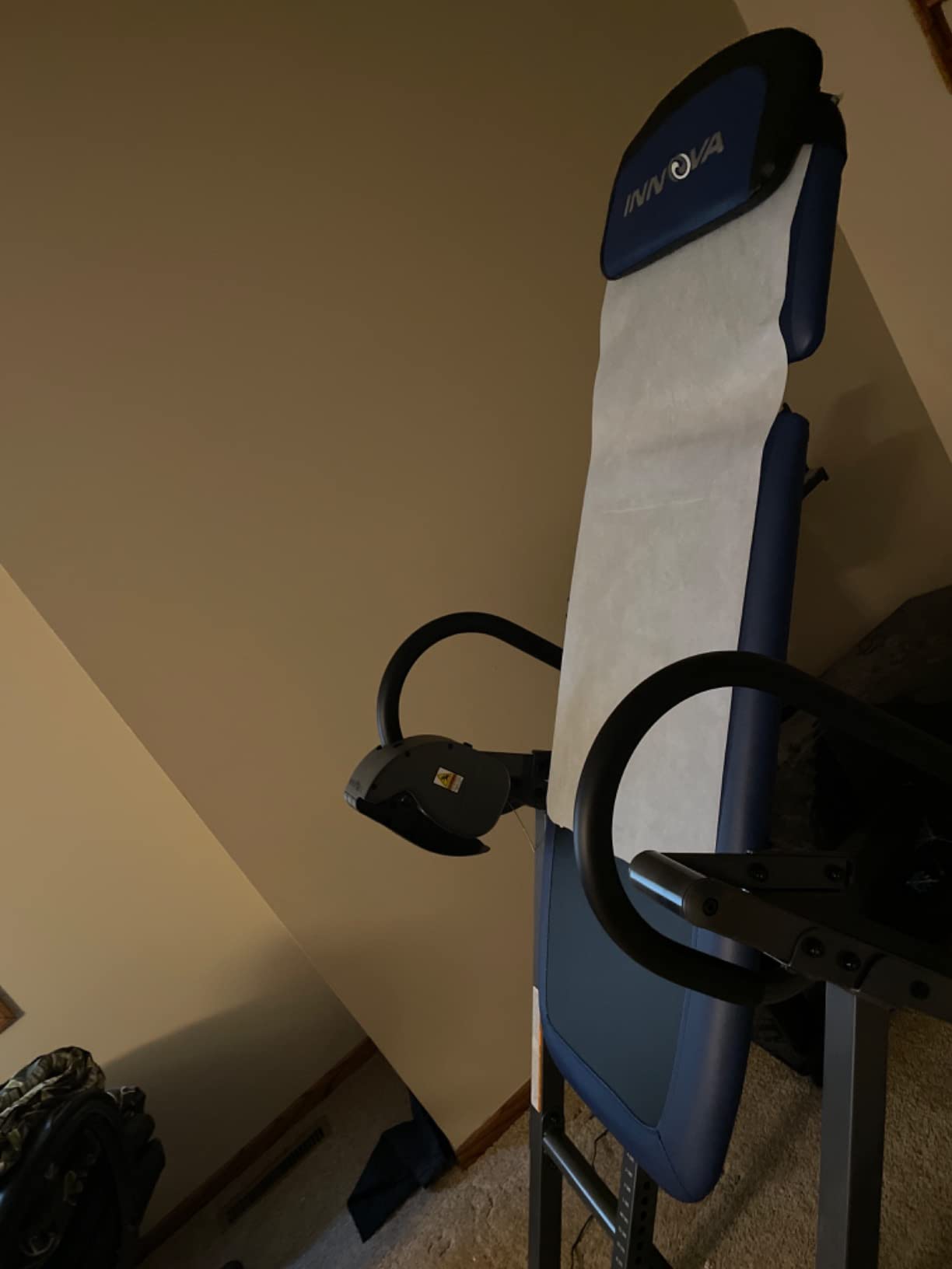 INNOVA HEALTH AND FITNESS ITM4800 Advanced Heat and Massage Inversion Table,Black/ Blue / Gray customer photo 2