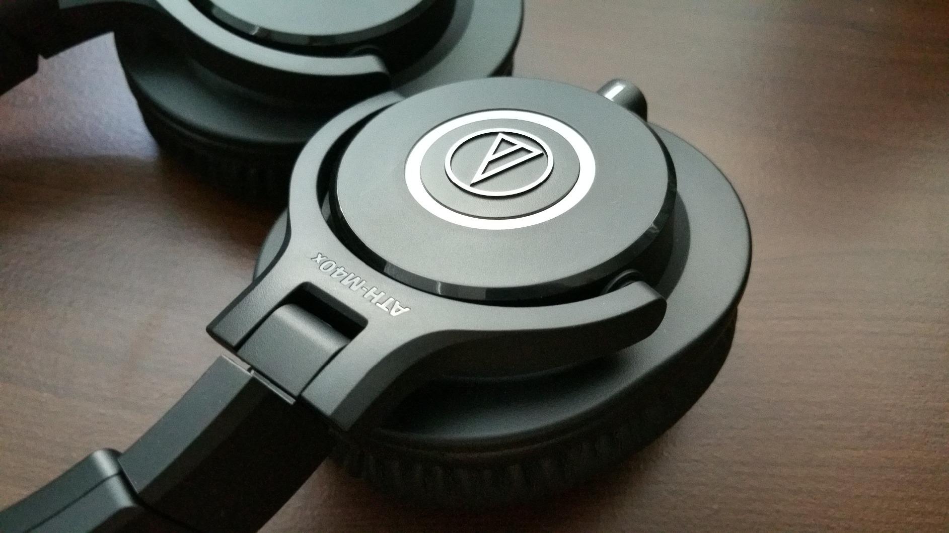 Audio-Technica ATH-M40x Professional Studio Monitor Headphone, Black customer photo 1
