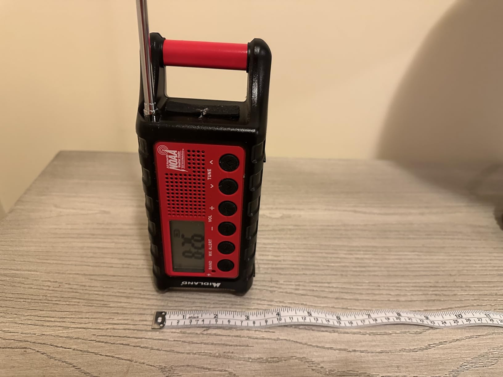 Midland - ER310, Emergency Crank Weather AM/FM Radio - Red/Black customer photo 2