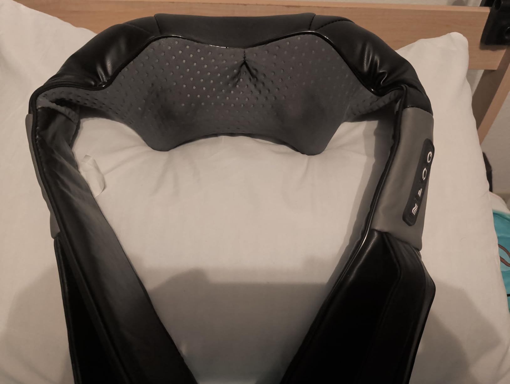 Nekteck Shiatsu Neck Massager with Heat for Pain Relief, NOT Cordless | 2026 Upgraded 3D Back Shoulder Kneading Massage Pillow, 3 Intensity Speeds Deep Tissue, Black customer photo 1