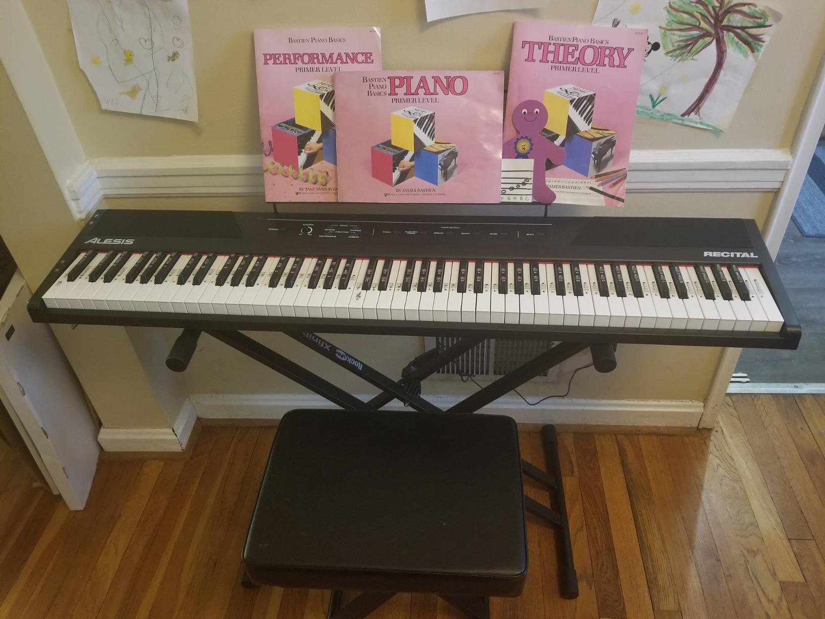 Alesis Recital 88-Key Digital Piano Keyboard with Semi-Weighted Keys, 2x20W Speakers, 5 Voices, Split, Layer and Lesson Mode, FX and Piano Lessons customer photo 2