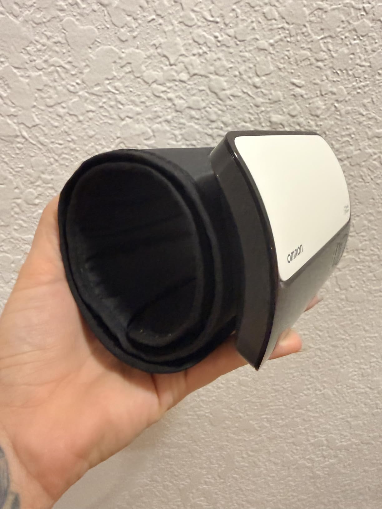 OMRON Evolv Wireless Blood Pressure Monitor & Upper Arm Blood Pressure Cuff | For Home Use - Clinically Validated - Connect App customer photo 1