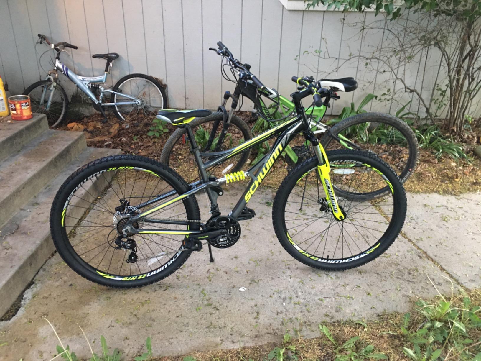 Schwinn Traxion Full Suspension Mountain Bike for Adults, 29-Inch Wheels, 24-Speed Shimano customer photo 1
