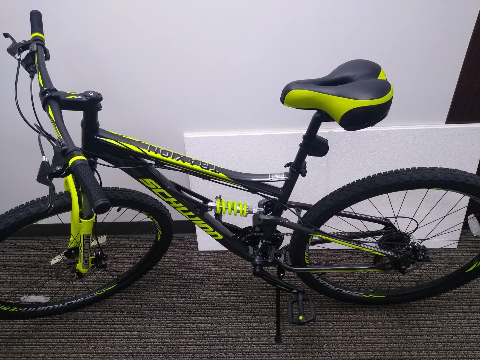 Schwinn Traxion Full Suspension Mountain Bike for Adults, 29-Inch Wheels, 24-Speed Shimano customer photo 2