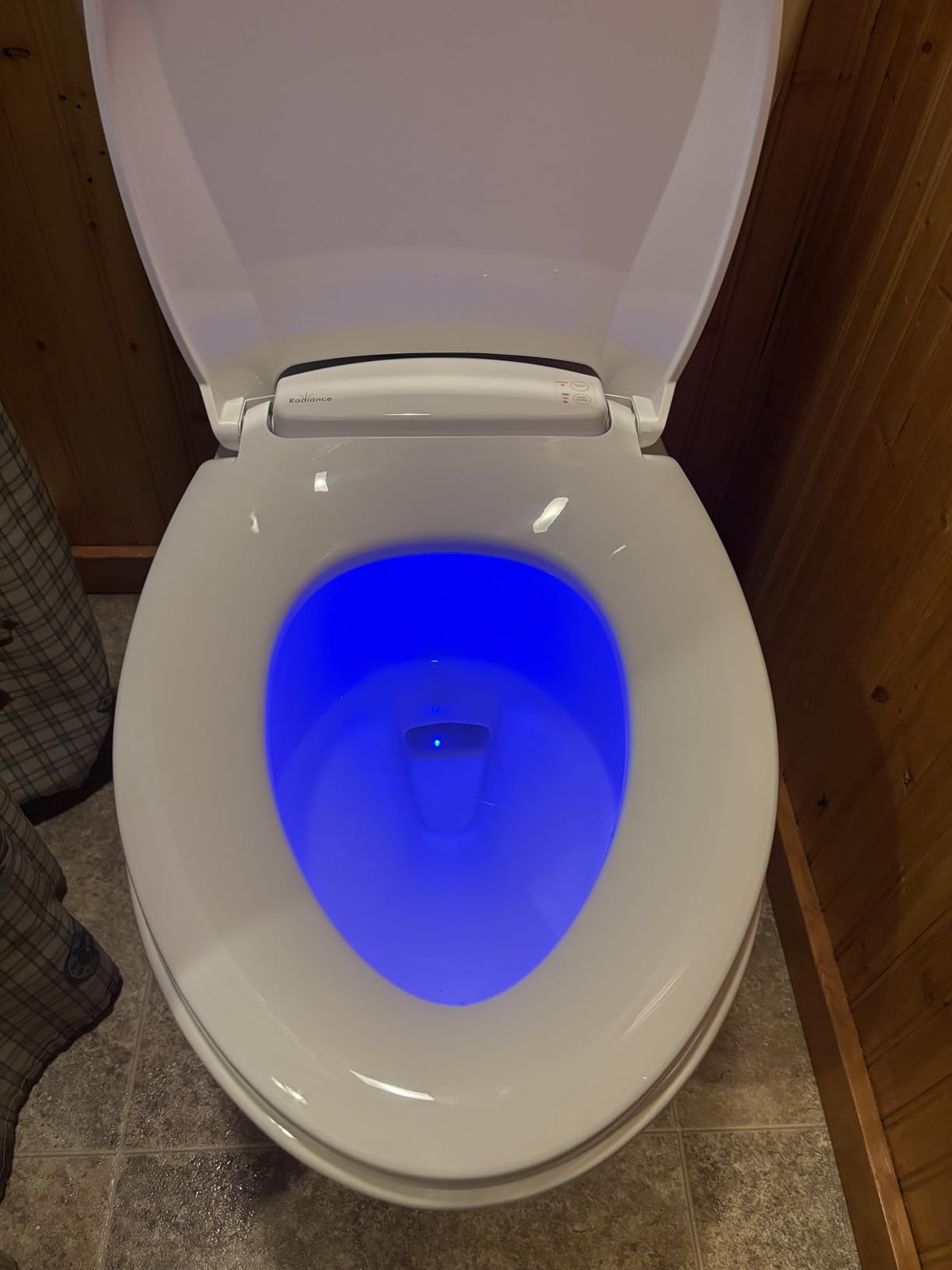 Bemis Radiance Heated Night Light Toilet Seat, Slow Close Adjustable Fit, Round, White customer photo 2