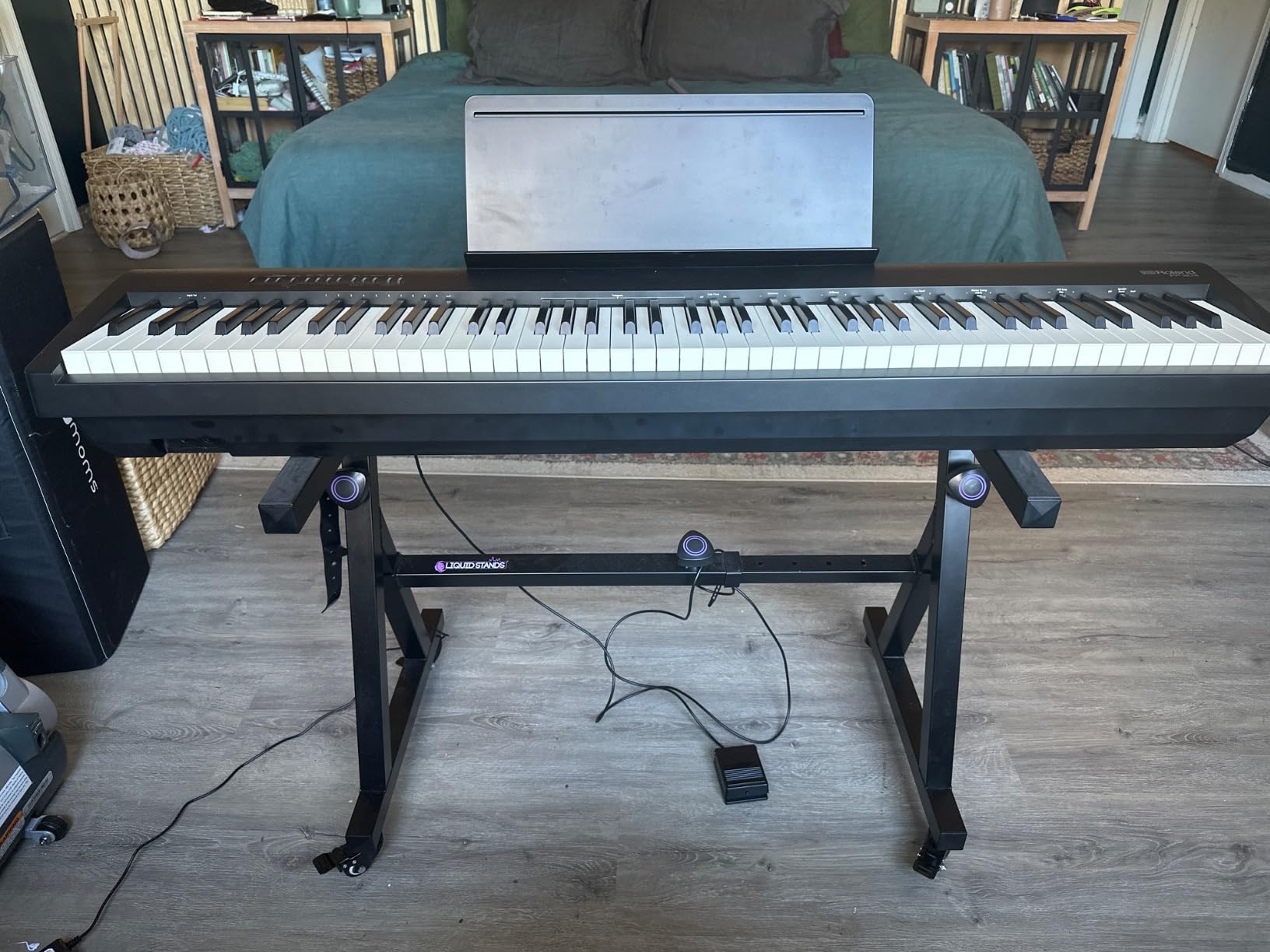Liquid Stands Keyboard Stand with Wheels - Z Style Adjustable Professional Heavy Duty customer photo 1