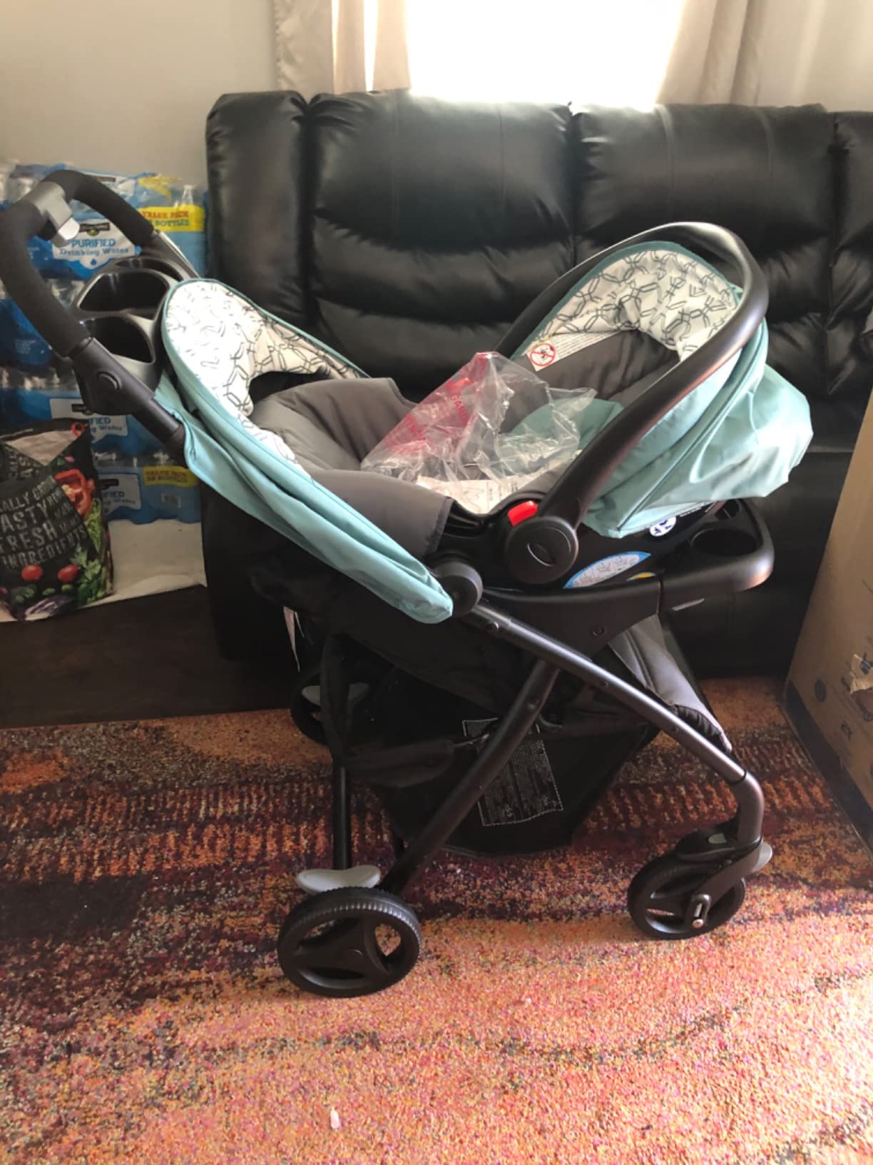 Graco Verb Travel System | Includes Verb Stroller and SnugRide 30 Infant Car Seat, Merrick customer photo 1