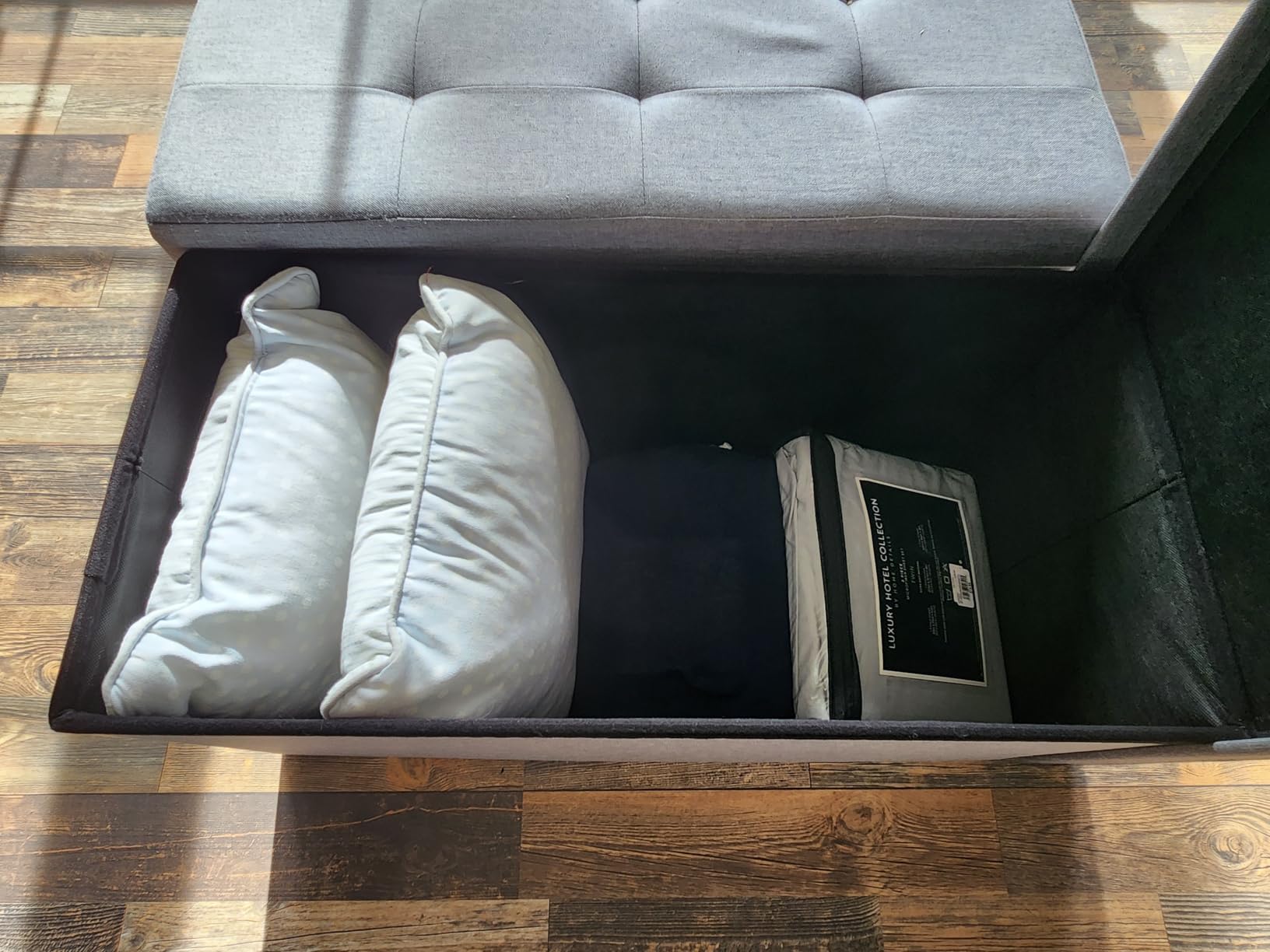 SONGMICS MAZIE Collection - 43 Inches Folding Storage Ottoman Bench, Ottoman Foot Rest, End of Bed Bench, Storage Chest, Load 660 lb, Dark Gray ULSF77K customer photo 2