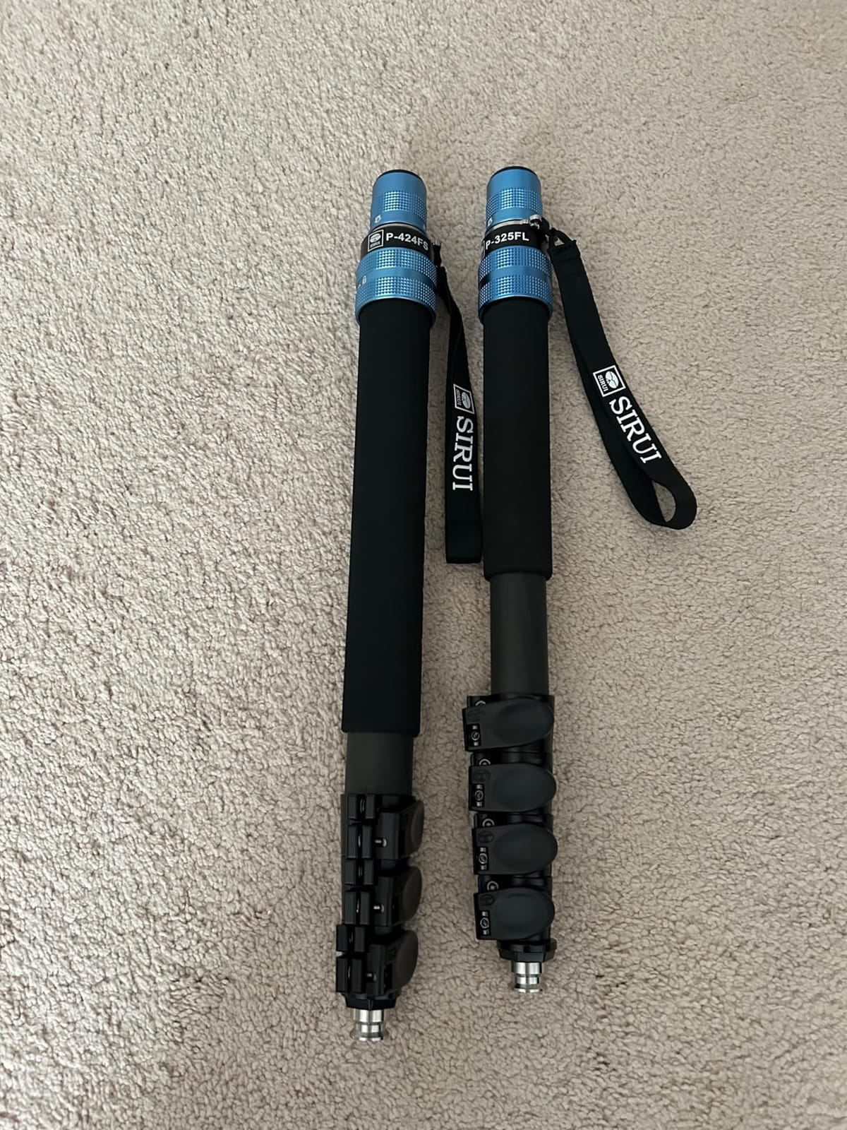 SIRUI P-424FS Carbon Fiber Monopod, 63