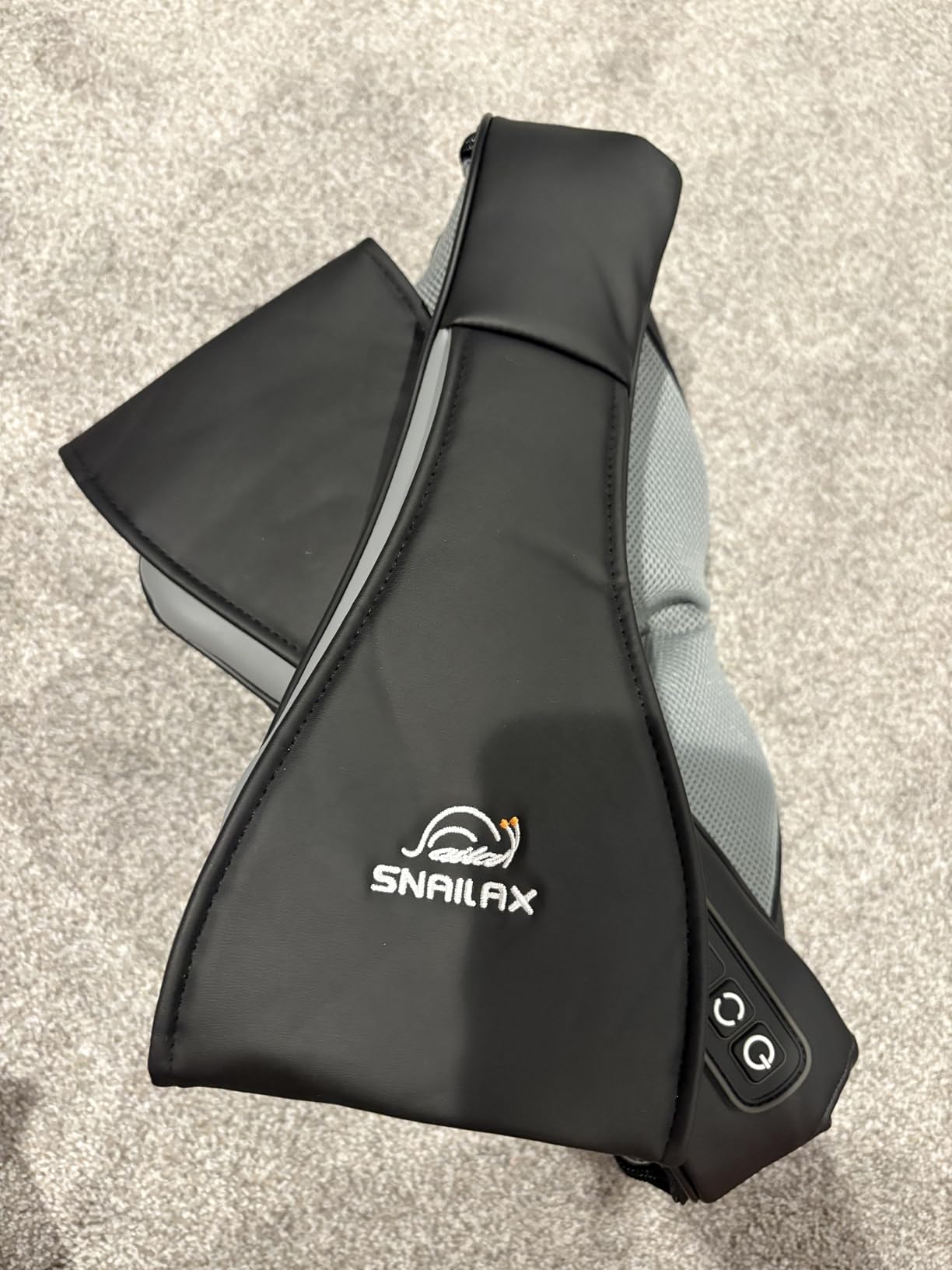 Snailax Cordless Massager - Shiatsu Neck and Shoulder Massager with Heat, FSA Eligible, Portable, Lumbar, Back Electric Massage Pillow, Gift for Woman, Mom, Dad customer photo 2