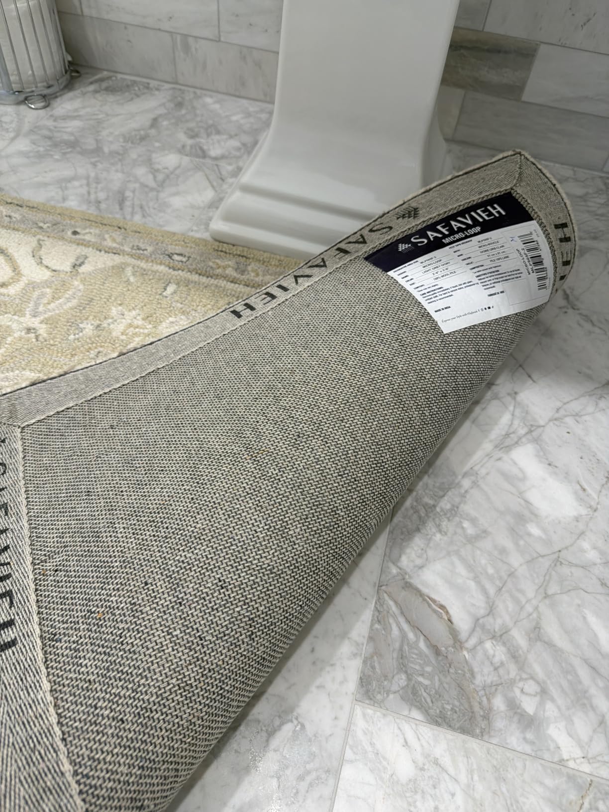 SAFAVIEH Micro-Loop Collection Area Rug - 9' x 12', Light Grey & Ivory, Handmade Medallion Wool, Ideal for High Traffic Areas in Living Room, Bedroom (MLP505F) customer photo 1