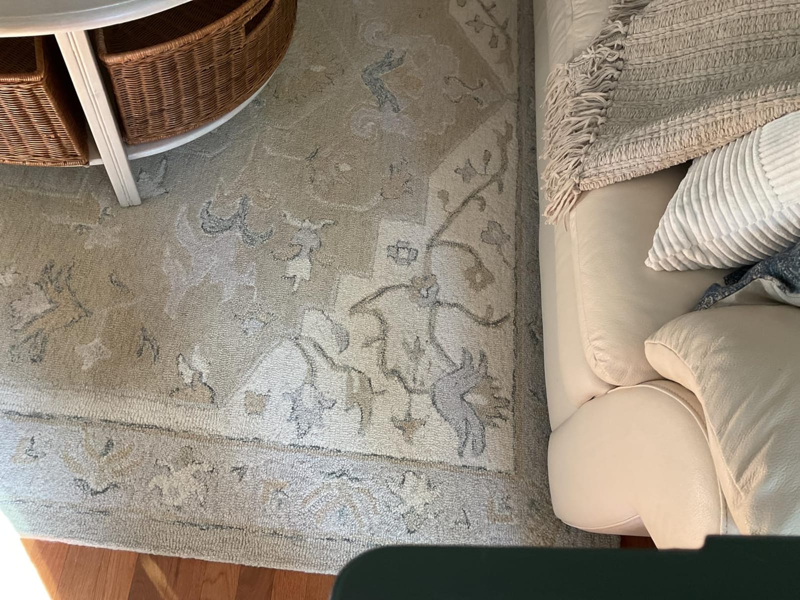 SAFAVIEH Micro-Loop Collection Area Rug - 9' x 12', Light Grey & Ivory, Handmade Medallion Wool, Ideal for High Traffic Areas in Living Room, Bedroom (MLP505F) customer photo 2