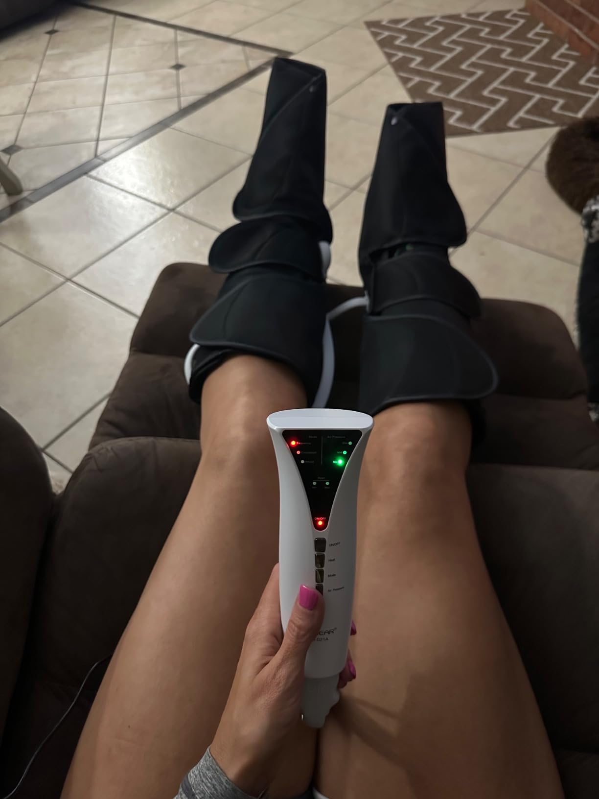 QUINEAR Air Compression Leg Massager with Heat for Circulation FSA-HSA customer photo 2