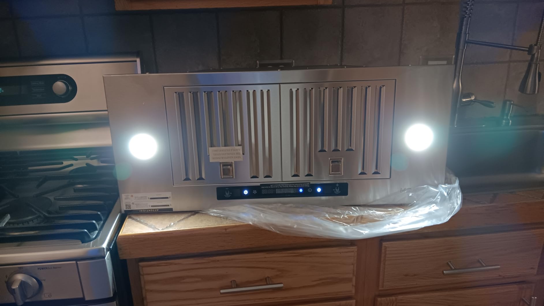 30 inch Insert Range Hood 900 CFM, Ducted/Ductless Vent Hood | Stainless Steel Built-in Kitchen Vent Hood with 4 Speed Gesture Sensing & Touch Control Panel customer photo 2