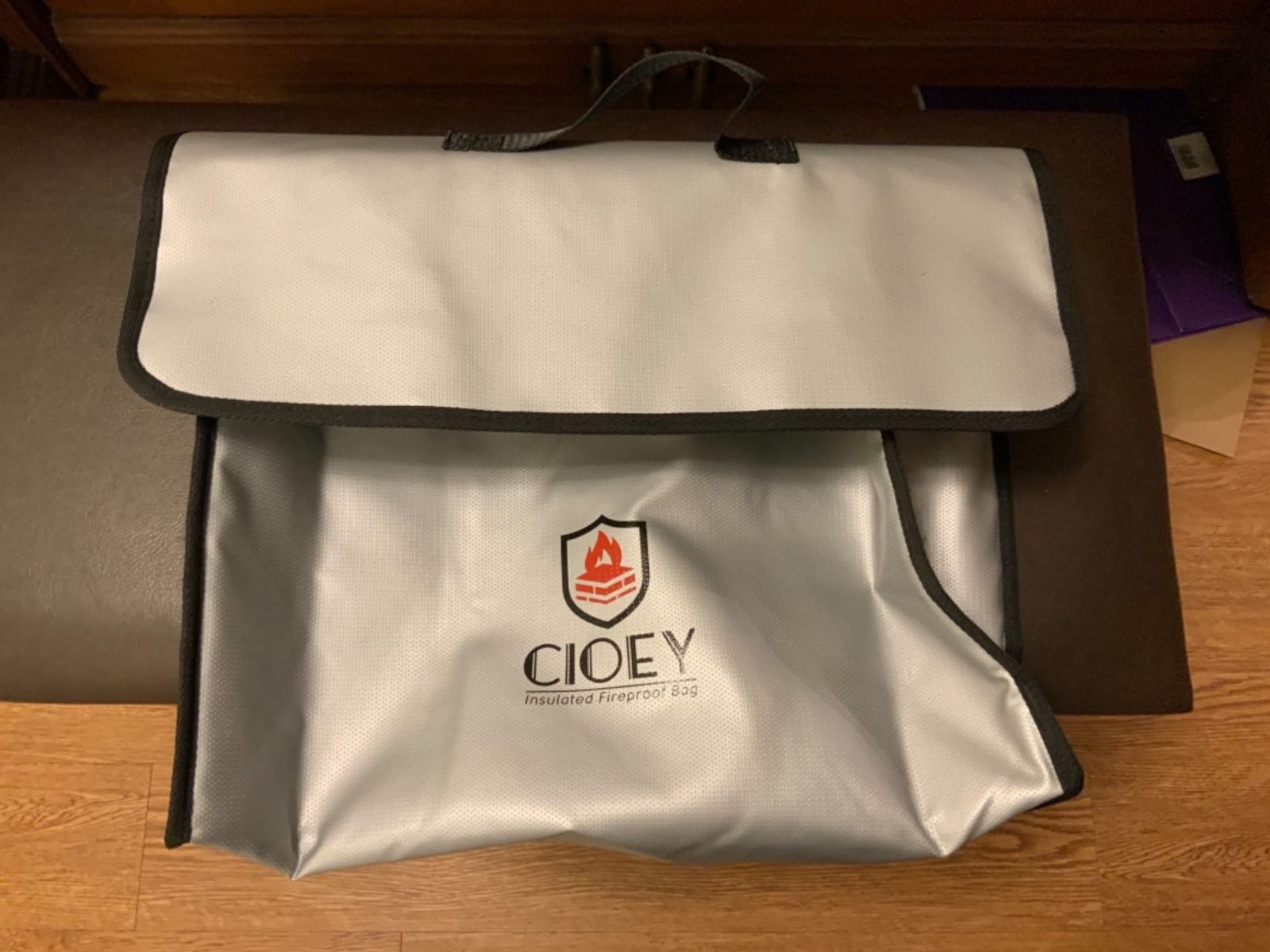 Fireproof Document Bag - Fireproof Box [Thermal Insulated] Fireproof Safety Boxes for Home Large Fireproof Bag Lockable Zipper Fireproof Safe Box Home Safes Fireproof Waterproof Fireproof Money Bag customer photo 1