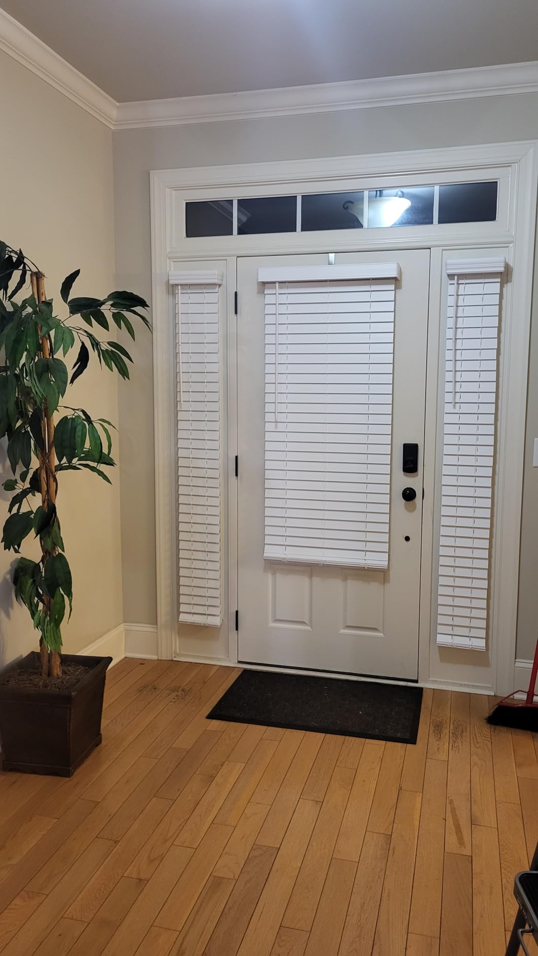 allen + roth Trim at Home 2-in Cordless White Faux Wood Room Darkening Plantation Blinds (Common: 9-in; Actual: 8.5-in x 72-in) customer photo 1