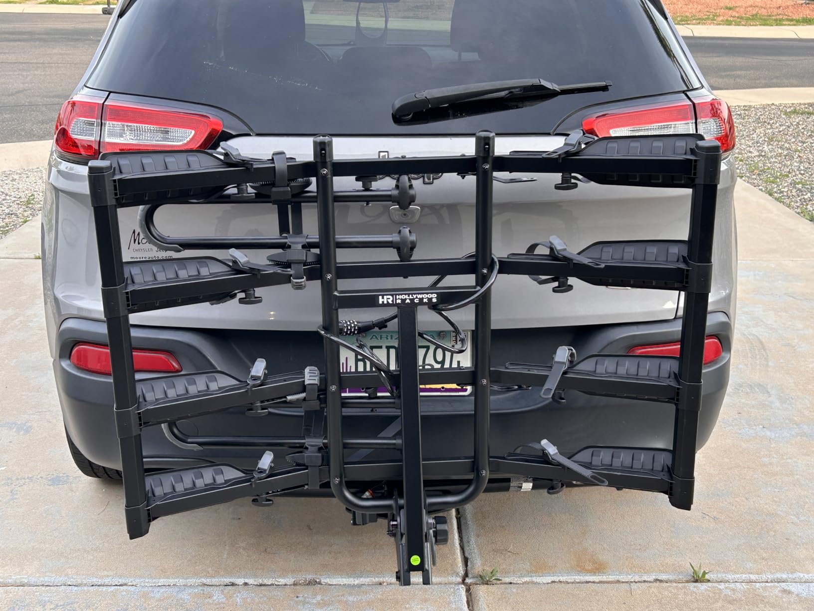 Hollywood Racks Destination 2 Hitch Bike Rack, Transports 2 Bikes up to 35 lbs Each customer photo 2