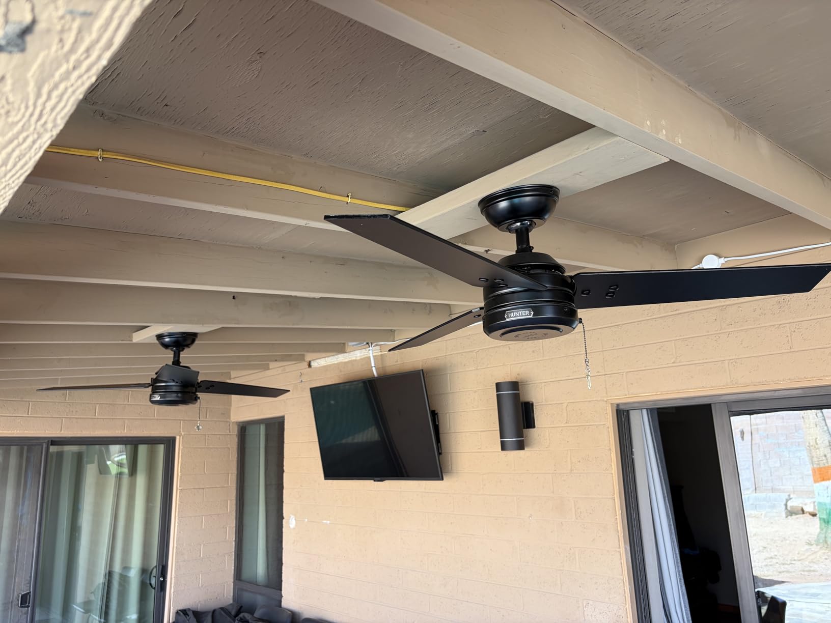 Hunter Cassius, Outdoor or Indoor, Ceiling Fan, 44 inch, Matte Black | No Light, Standard Mount, Pull Chain, 3 Blades, For Living Room, Patio, Porch, Garage, 50260 customer photo 1