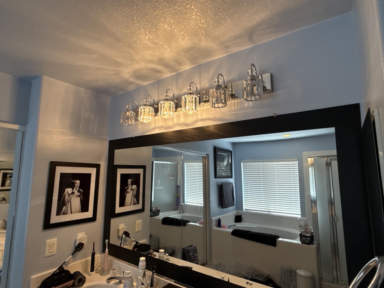 Ralbay Modern LED Crystal Bathroom Vanity Lights 4-Lights Stainless Steel Crystal Vanity Lights customer photo 1