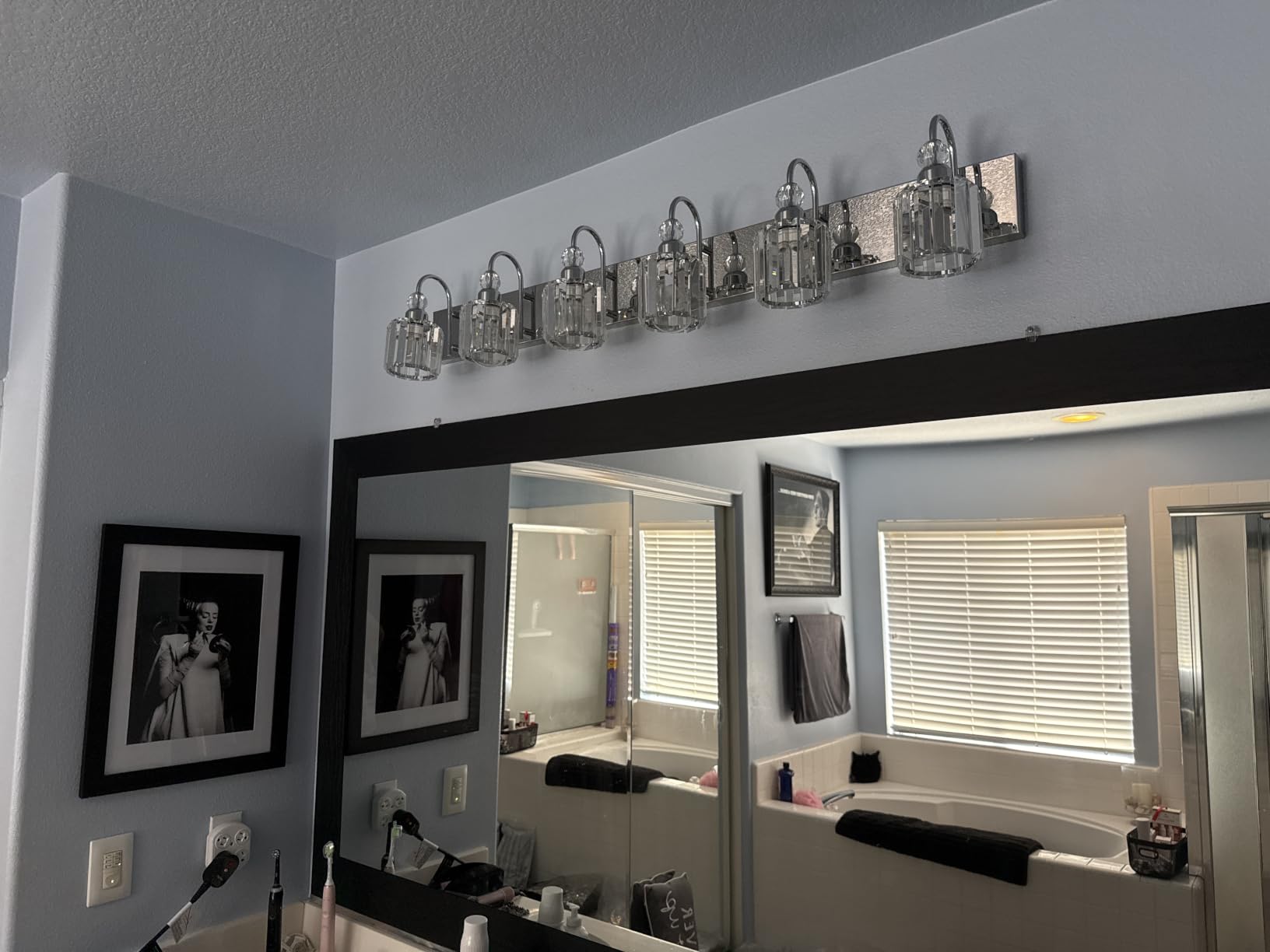 Ralbay Modern LED Crystal Bathroom Vanity Lights 4-Lights Stainless Steel Crystal Vanity Lights customer photo 2