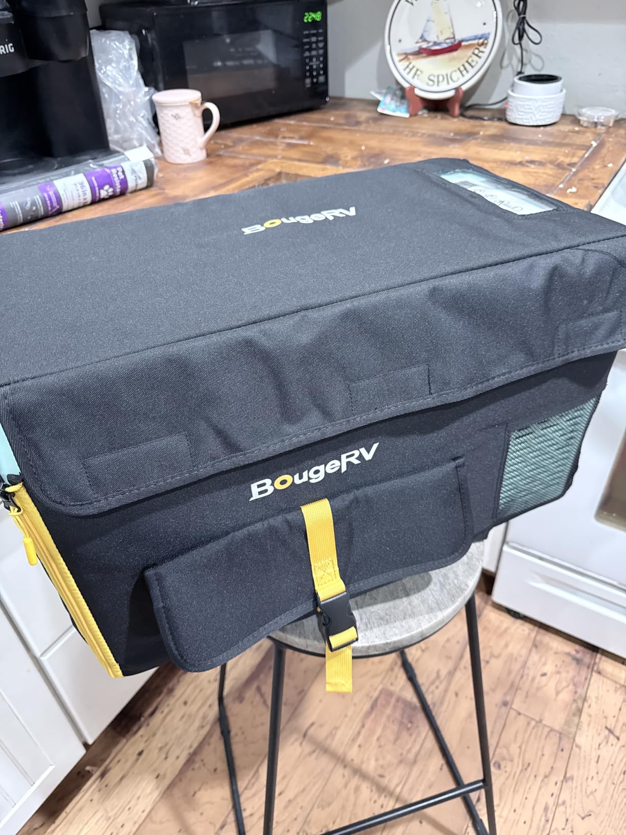 BougeRV 12 Volt Refrigerator 12V Car Fridge 23 Quart Portable Freezer Compressor Cooler 12/24V DC 110~240 Volt AC for Truck Van RV Camper SUV Travel Camping Road Trips Tailgating -7℉~50℉ customer photo 1