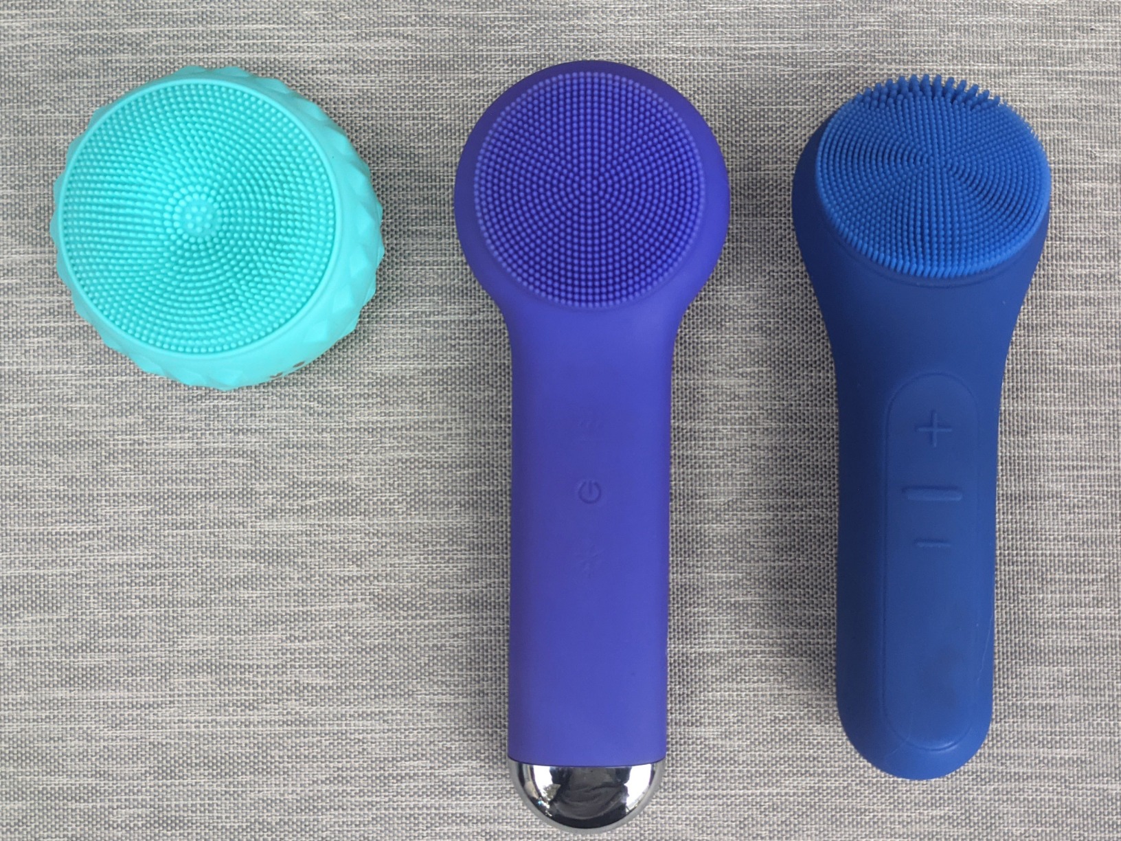 NagraCoola CLIE Facial Cleansing Brush, Waterproof and Rechargeable Face Scrub Brush for Men & Women, Cleansing, Exfoliating and Massaging, Electric Face Scrubber - Blue customer photo 1