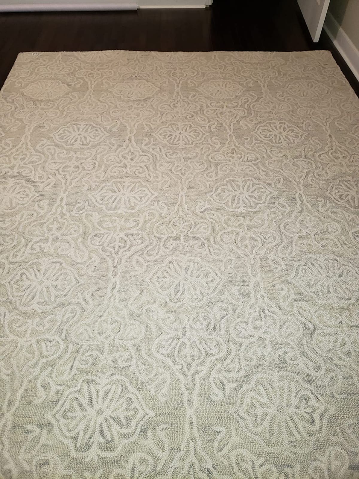 SAFAVIEH Blossom Collection Area Rug - 9' x 12', Beige & Ivory, Handmade Wool, Ideal for High Traffic Areas in Living Room, Bedroom (BLM112B) customer photo 2