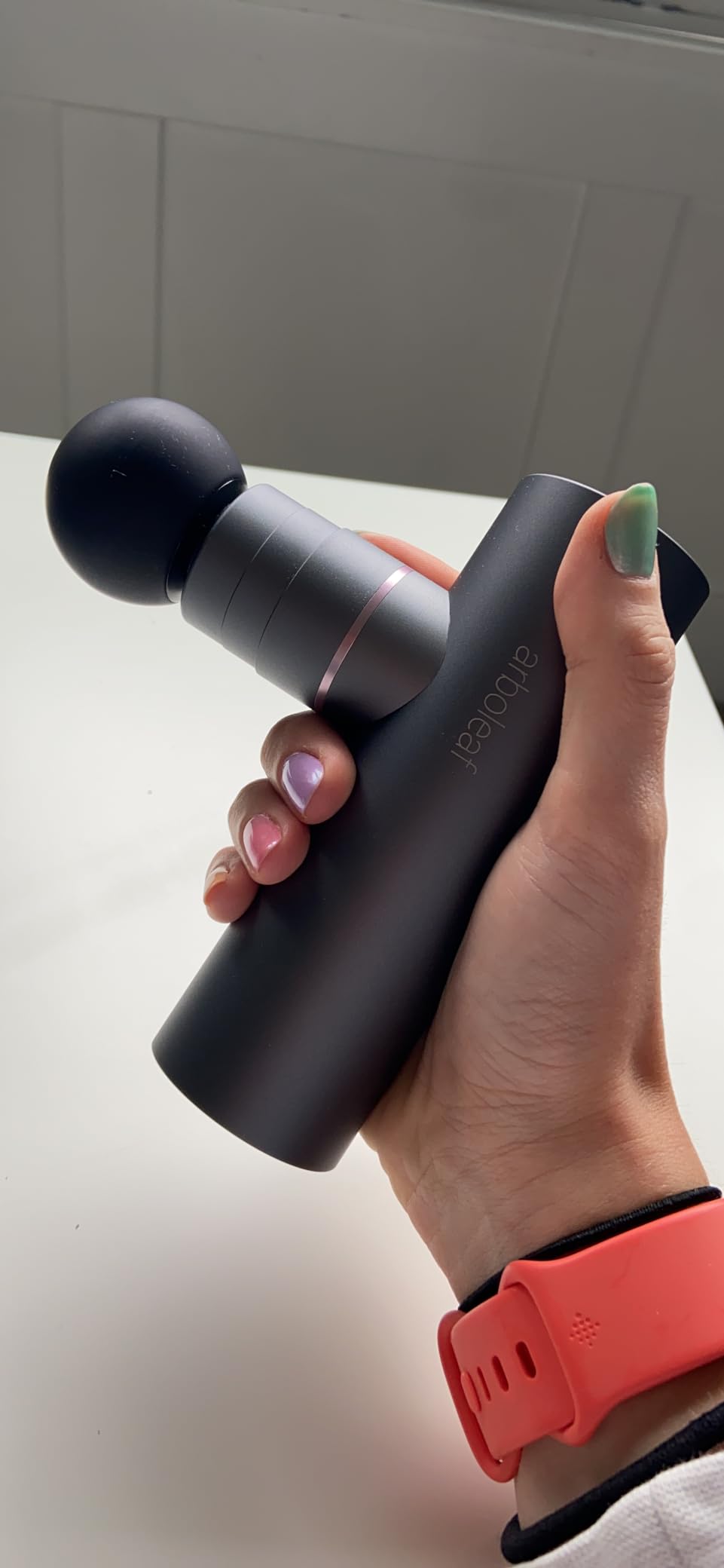 arboleaf Mini Massage Gun Deep Tissue, Portable Percussion Muscle Massager | Small Yet Powerful Full-Metal Design with a Quiet Brushless Motor for Deep Muscle Relief customer photo 1