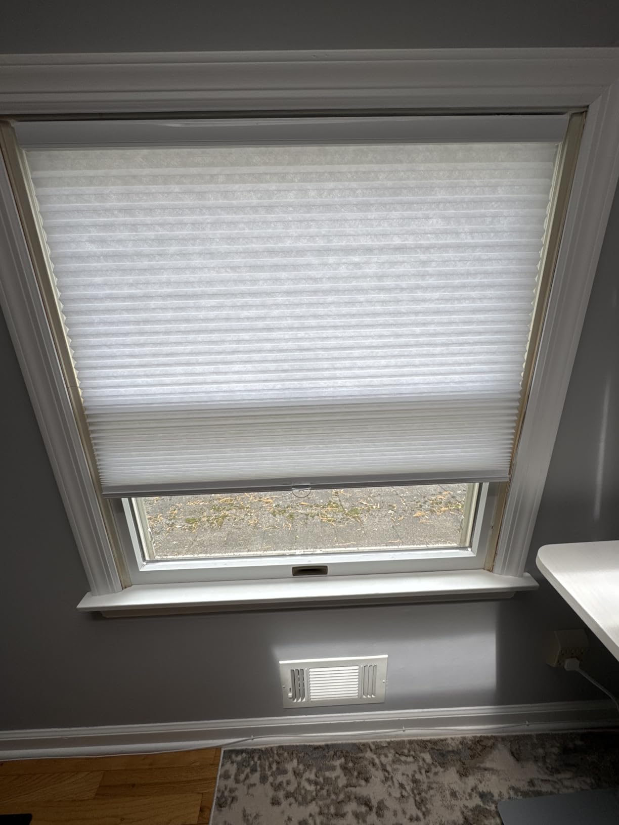 Cordless Cellular Shades, Blackout Room Darkening Black Out Honeycomb Blinds for Indoor Windows Bedroom, Pull Down Pleated Accordion Blind Easy Install, Shade Size 34