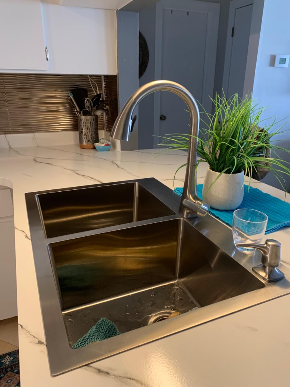 KOHLER R26281-SD-BL Maxton Touchless Pull-Down Kitchen Faucet with Soap/Lotion Dispenser, Matte Black customer photo 1