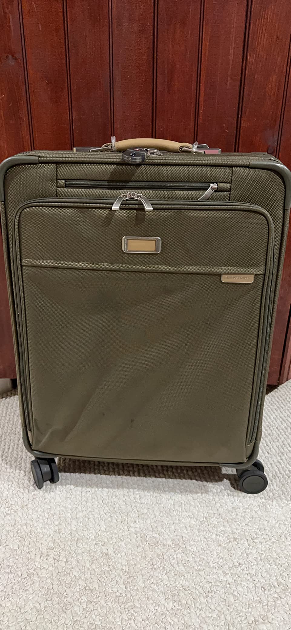 Briggs & Riley Essential 22