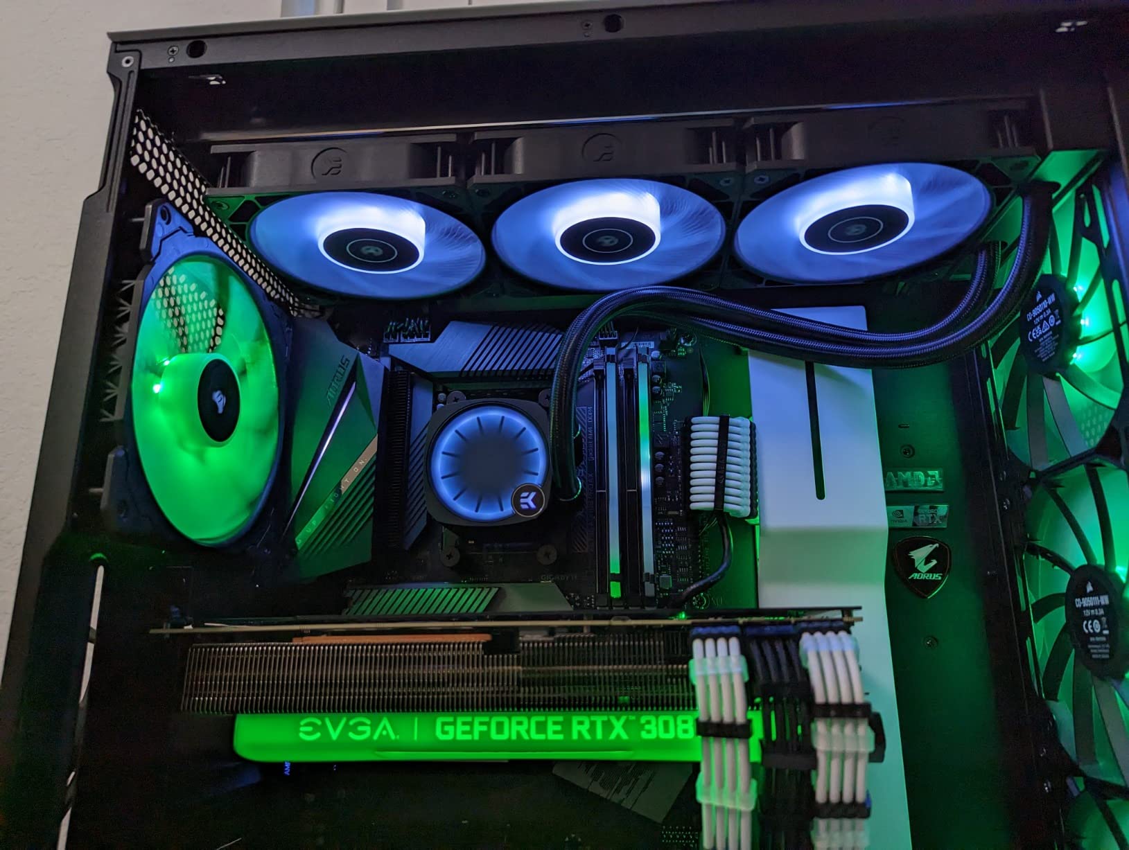EKWB EK-Nucleus AIO CPU Cooler CR360 Lux, Digital RGB, Black customer photo 1
