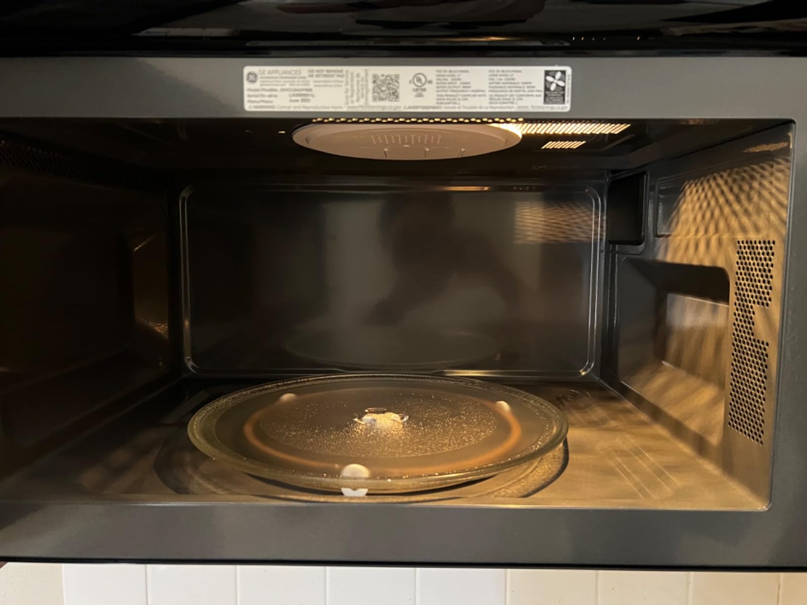 GE Over-the-Range Microwave Oven with Recirculating Venting, 1.8 Cu. FT, 900W, 12.8