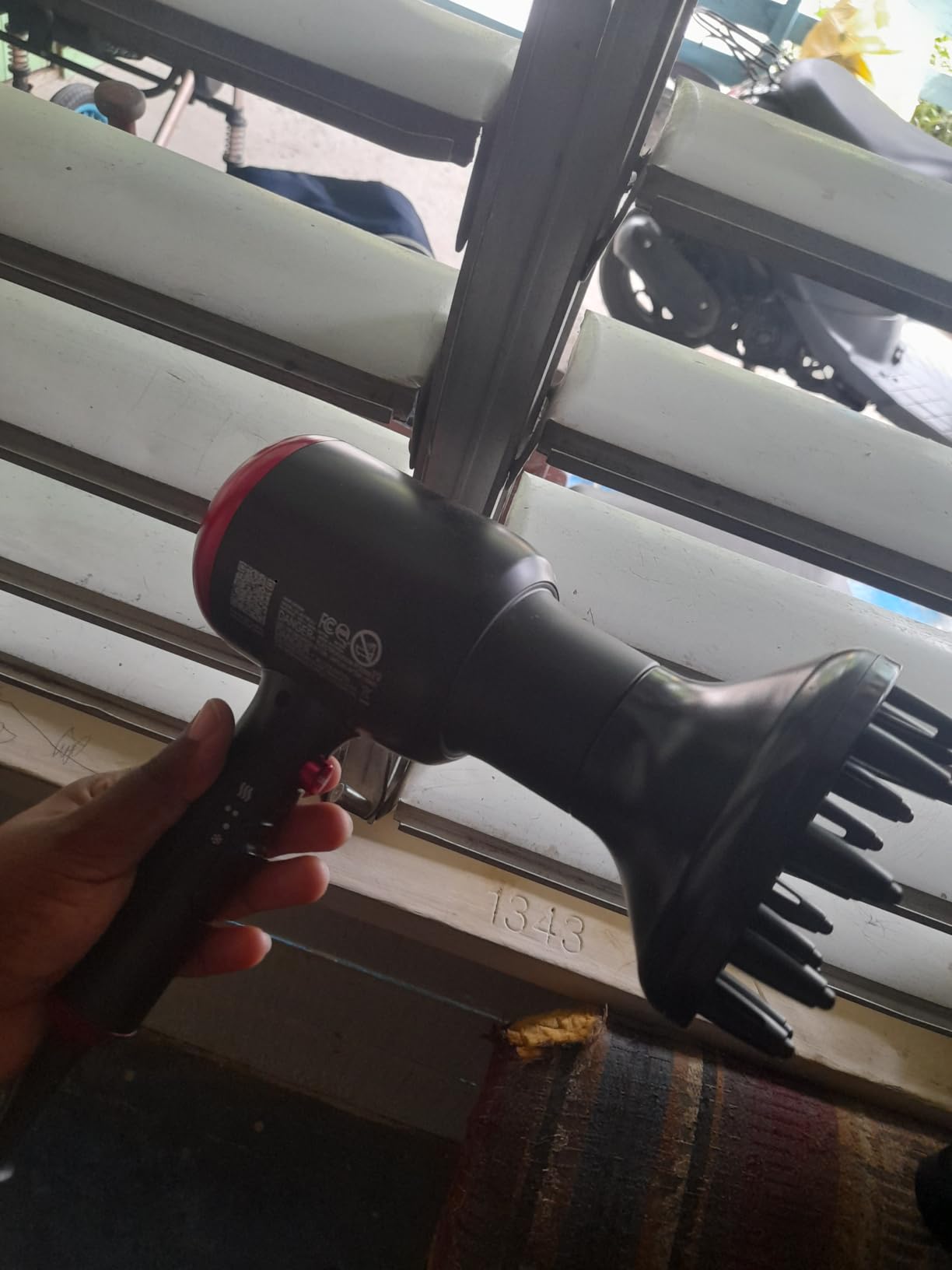 Wavytalk Blown Away Ionic Hair Dryer with Diffuser for Curly Hair customer photo 1