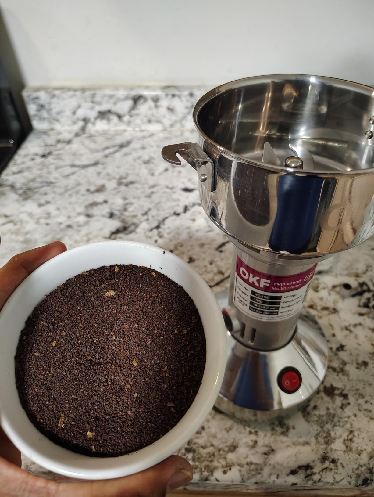 550g Grain Mill, 304 Stainless Steel Spice Grinder, 2000W High-speed Commercial Flour Mill, Superfine Flour Mill Grinder for Home, Grain Mill for Flour customer photo 2