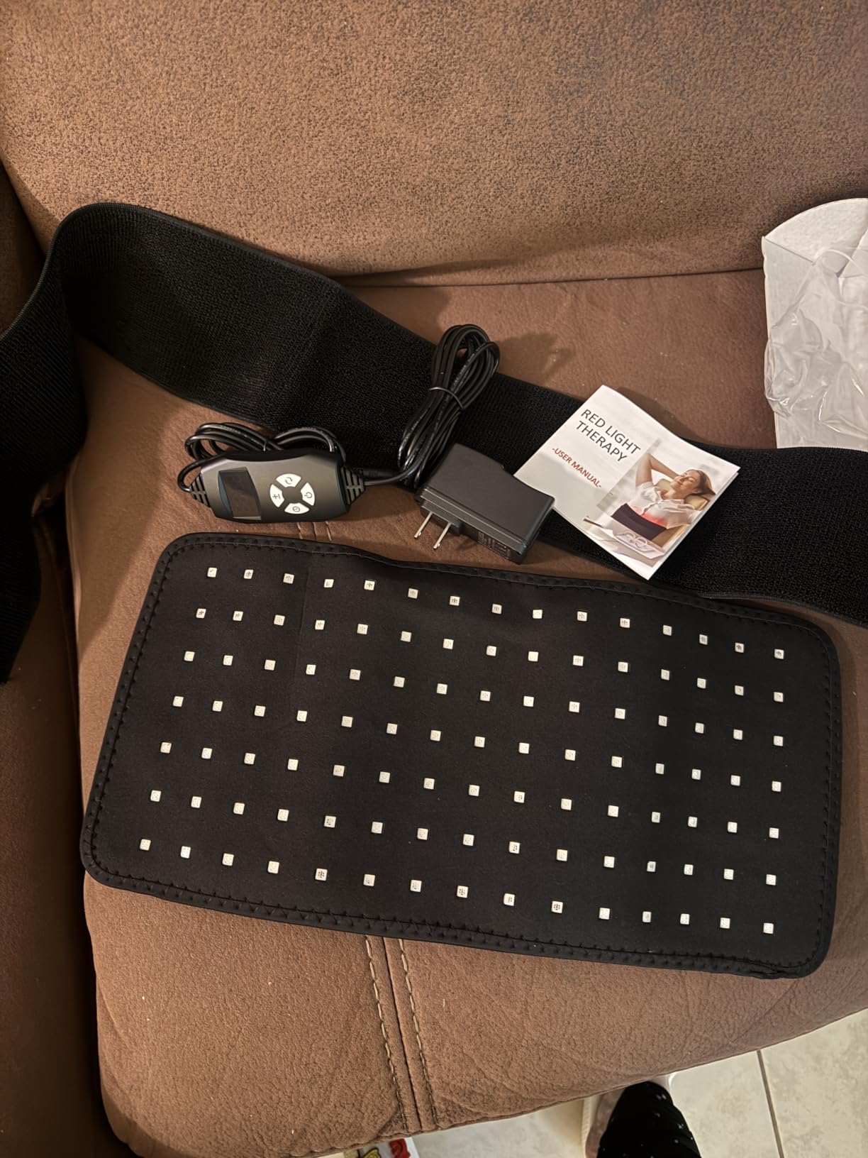Red Light Heating Pad for Body Back Knee Shoulder Hands Feet 660nm 850nm Home Use 3 Chips in 1 Infrared Wrap Belt Gift for Women Men (Corded) customer photo 1