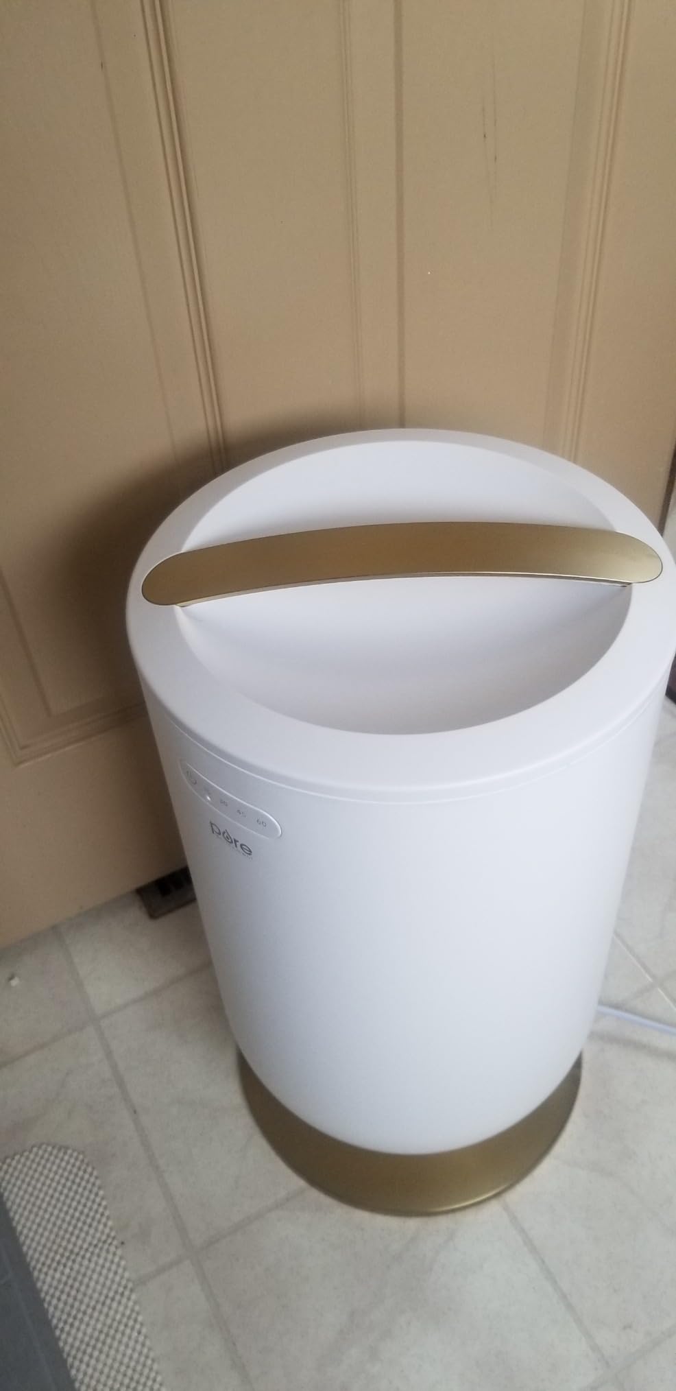 Pure Enrichment PureBliss Luxury Towel Warmer - Extra Large 20L Heats Towels, Robes, Blankets, or Clothing - Modern Bucket Design, 4 Heat Timer Settings & Auto Shut-Off (White & Brushed Gold) customer photo 1