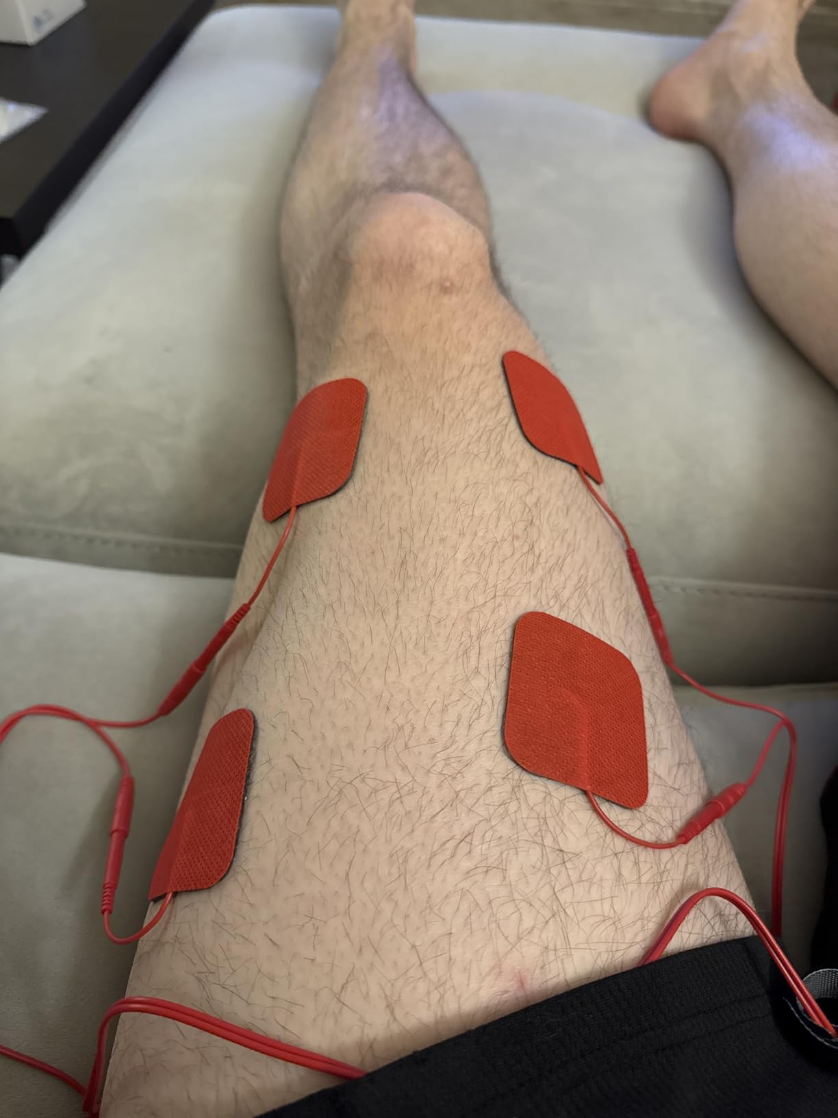 NEOCARBON TENS Unit Muscle Stimulator Pro for Back Pain Relief, Shoulder Recovery and Physical Therapy, Electronic Massager Machine with PMS Pulse for Effective Shock Therapy, Red customer photo 2