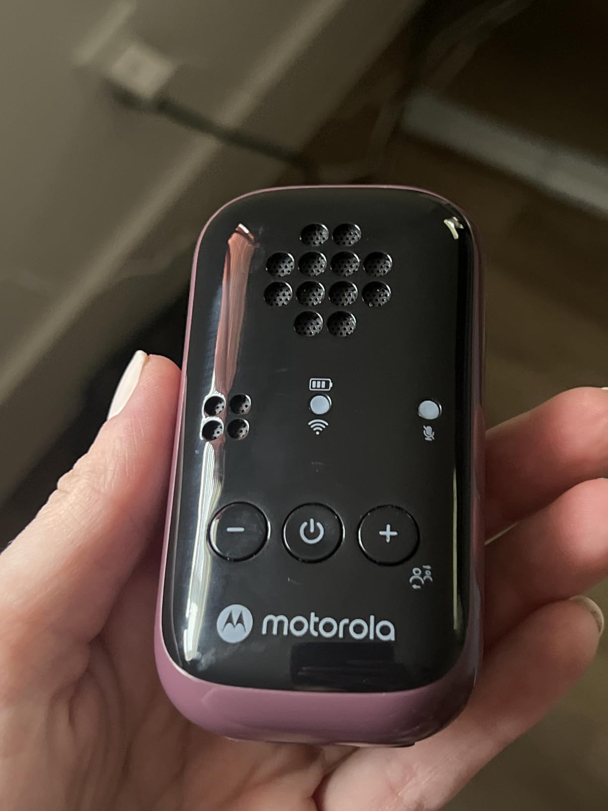 Motorola Nursery PIP12 Baby Monitor Audio Only, Portable and Rechargeable, No WiFi Needed, 1500ft Range HD Sound with Auto Off, Includes Water-Resistant Travel Case customer photo 2