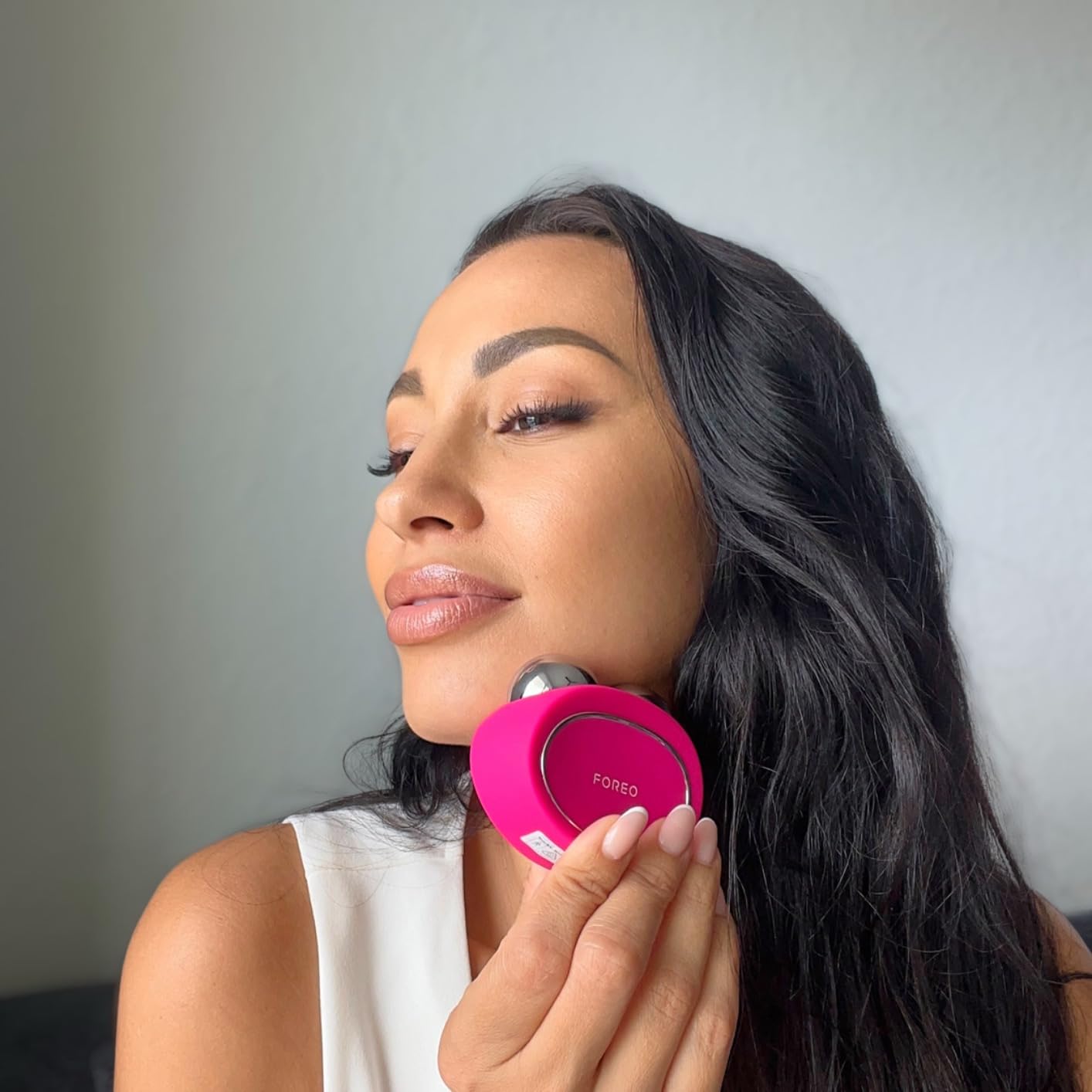 FOREO Bear 2 Advanced Lifting Toning Microcurrent Facial Device - Face Sculpting Tool - Firm & Contour - Non-Invasive - Increases Skin Care Absorption - Evergreen customer photo 1