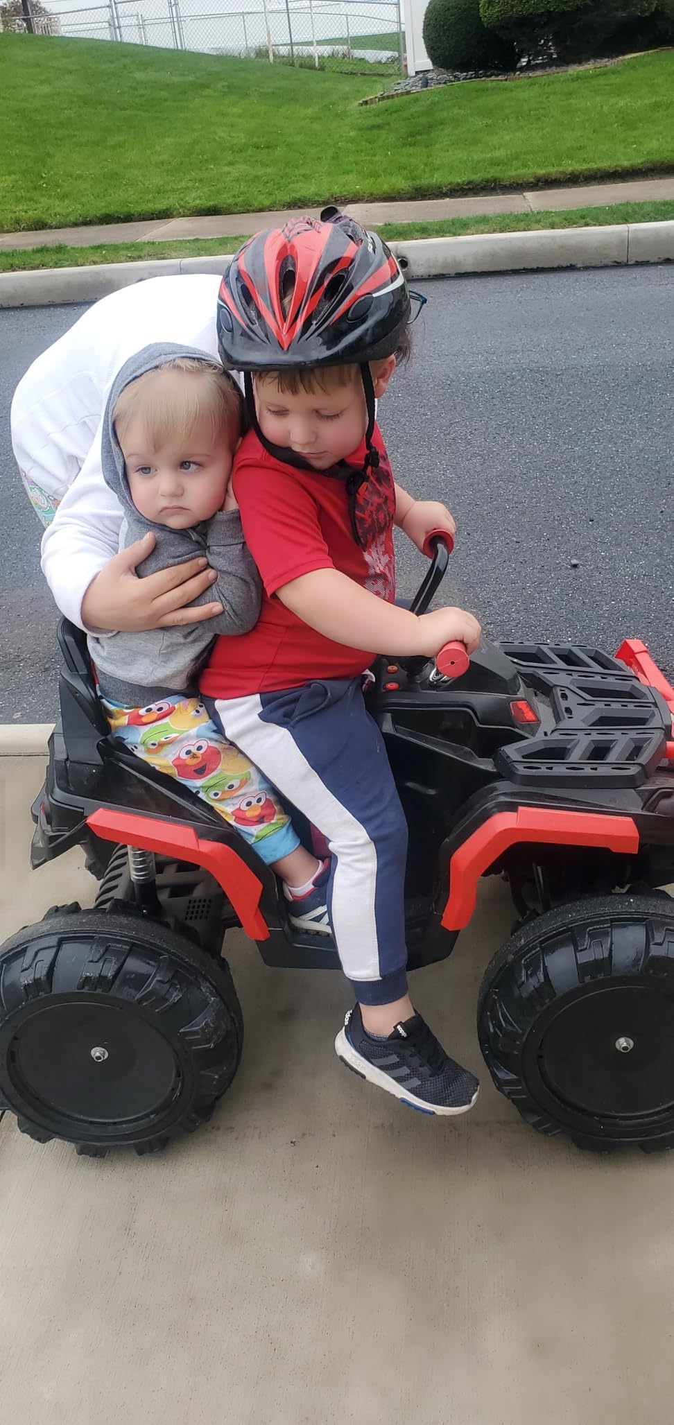 Best Choice Products 12V Kids Ride-On Electric ATV, 4-Wheeler Quad Car Toy w/Bluetooth Audio, 3.7mph Max Speed, Treaded Tires, LED Headlights, Radio - Blue customer photo 2