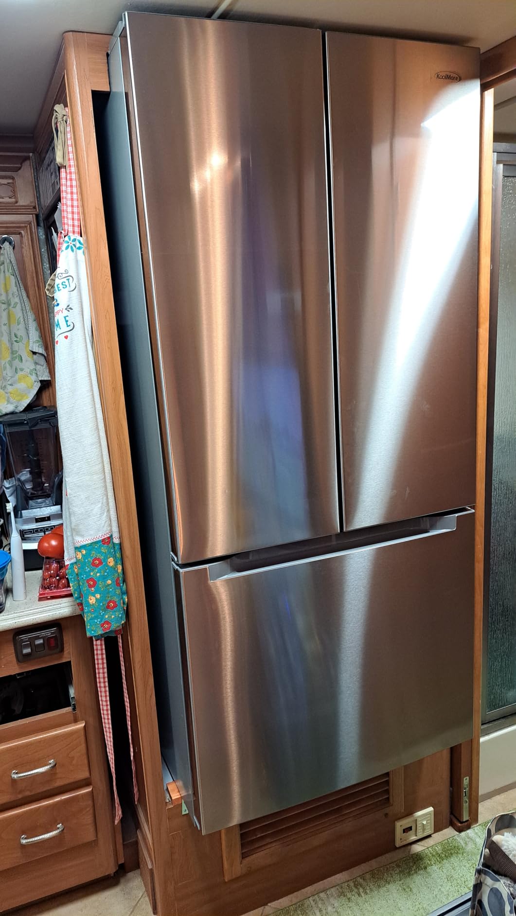 KoolMore 30-Inch and 18.5 cu. ft. Counter Depth French Door Refrigerator with Three Doors and Deep Freezer in Stainless-Steel (KM-RERFDSS-18C) customer photo 1