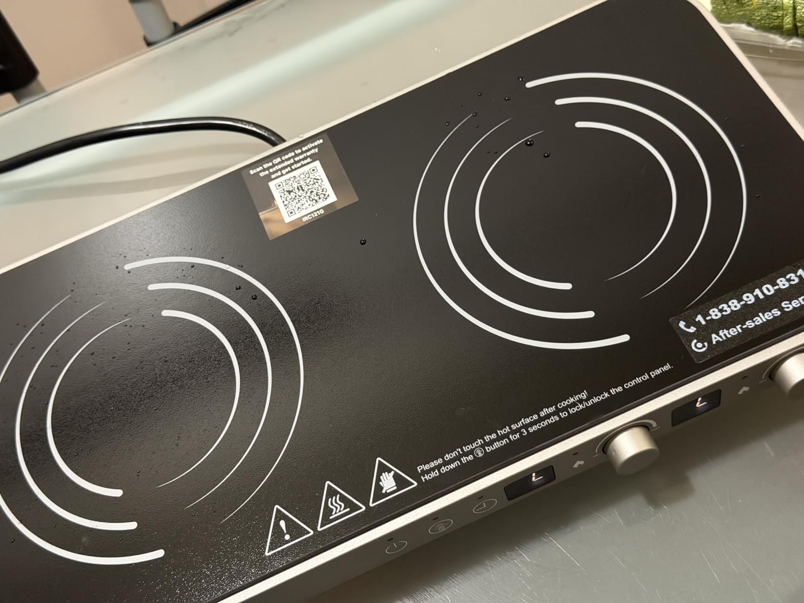 AMZCHEF Double Induction Cooktop, 1800W 2 Burner with Griddle Pan, Grey | non-stick removable griddle pan; ceramic glass surface; 2 independent cooking zones; 9 power levels; 99-min timer; child lock customer photo 2