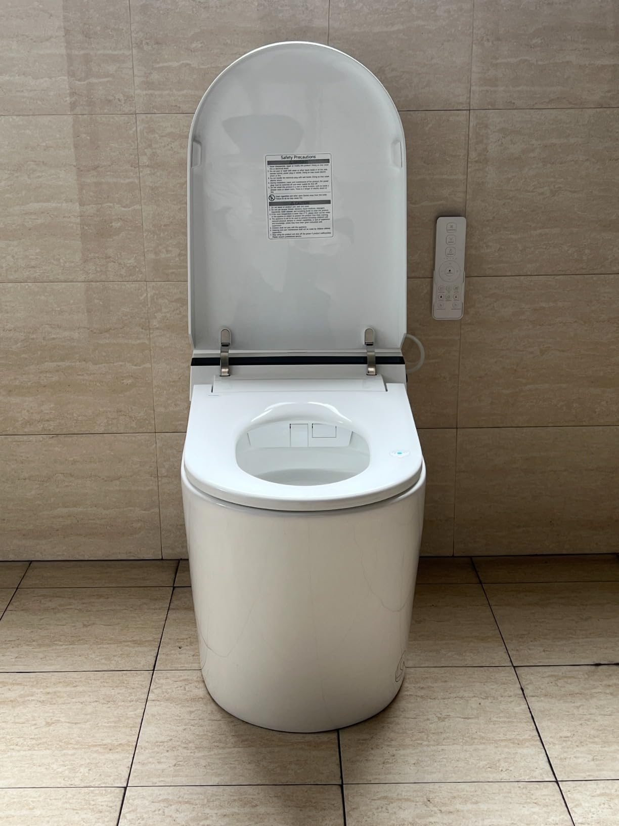 WOODBRIDGE Bidet Smart Toilet with Auto Open/Close & Foam Shield (GT090) | ADA Comfort Height, Pulse Wash, Blackout Flush, Heated Seat, Fragrance System, Adjustable Sensor Distance, Warm Water&Dryer customer photo 1